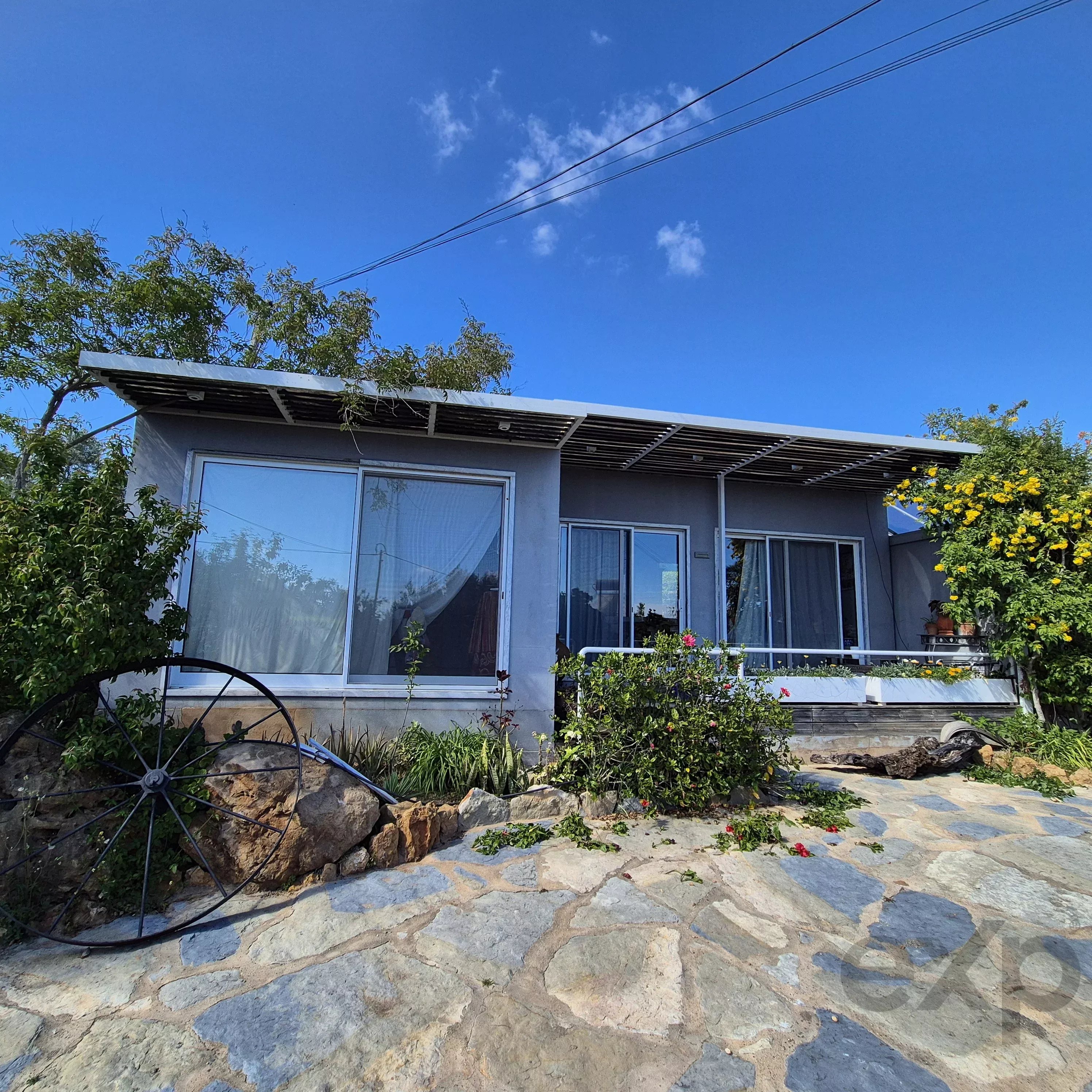 Country house with swimming pool 87034529 image 35