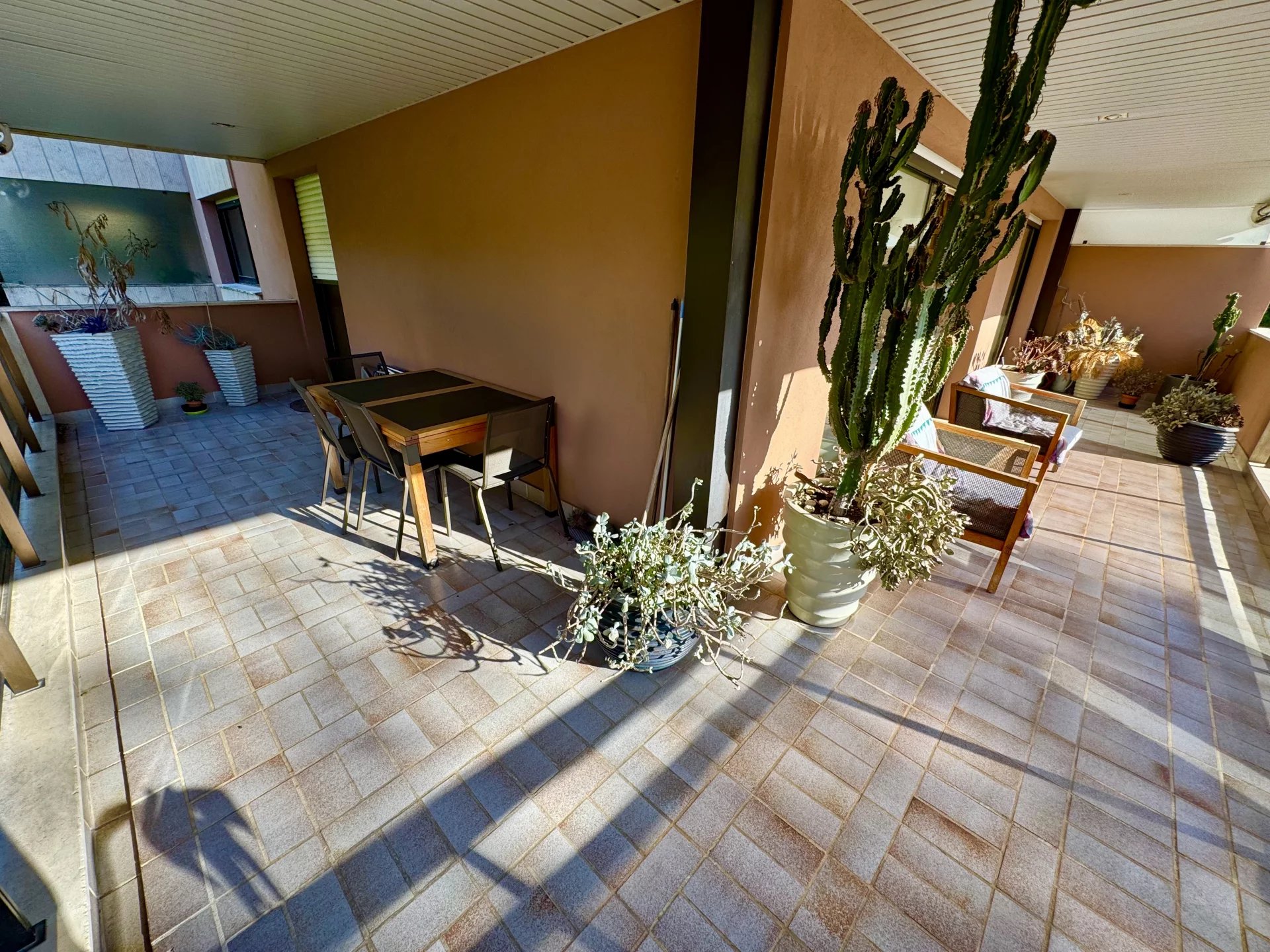 Cannes Basse Californie vente 3 pièces résidence standing