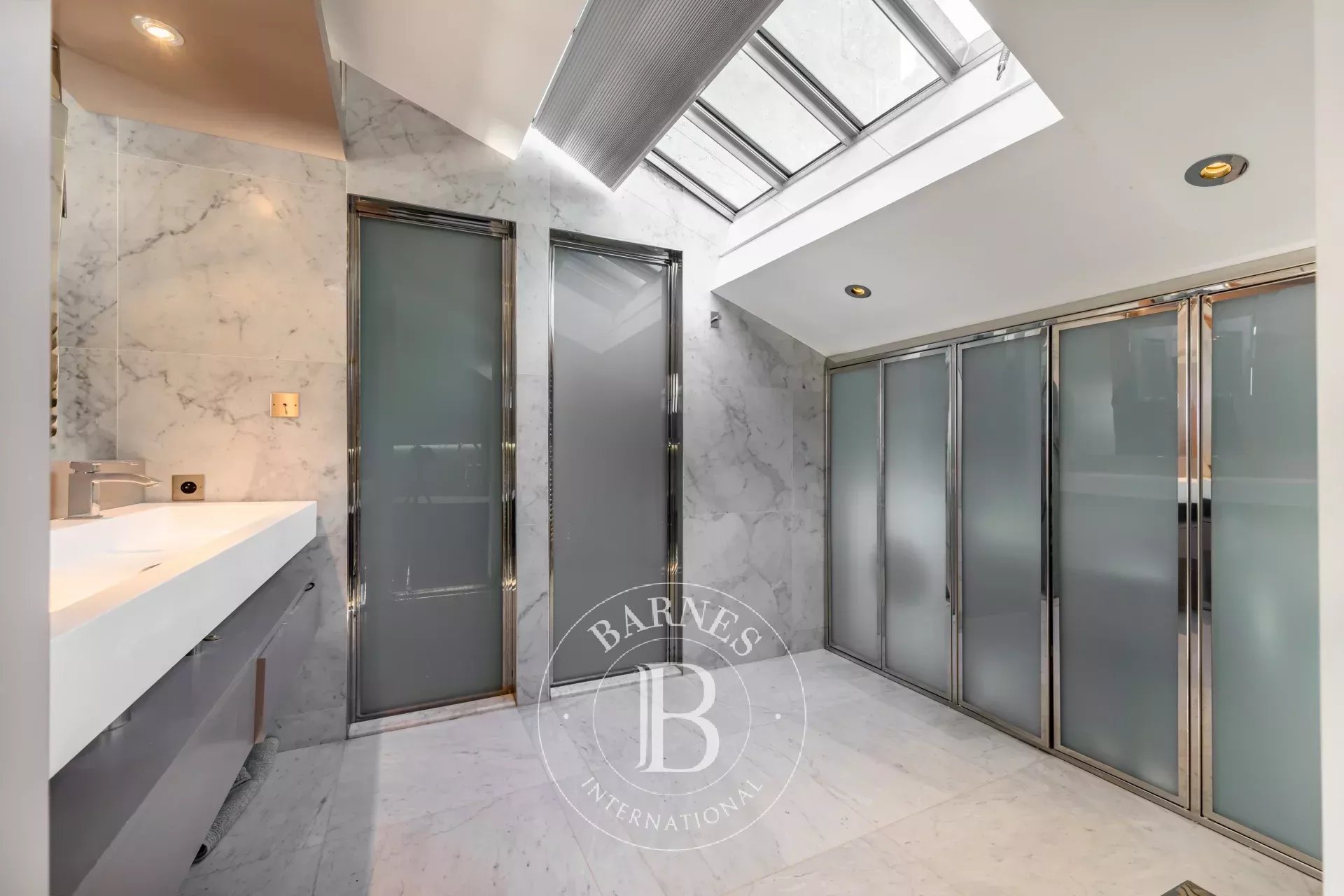 Paris  - Apartment 2 Bedrooms - picture 16