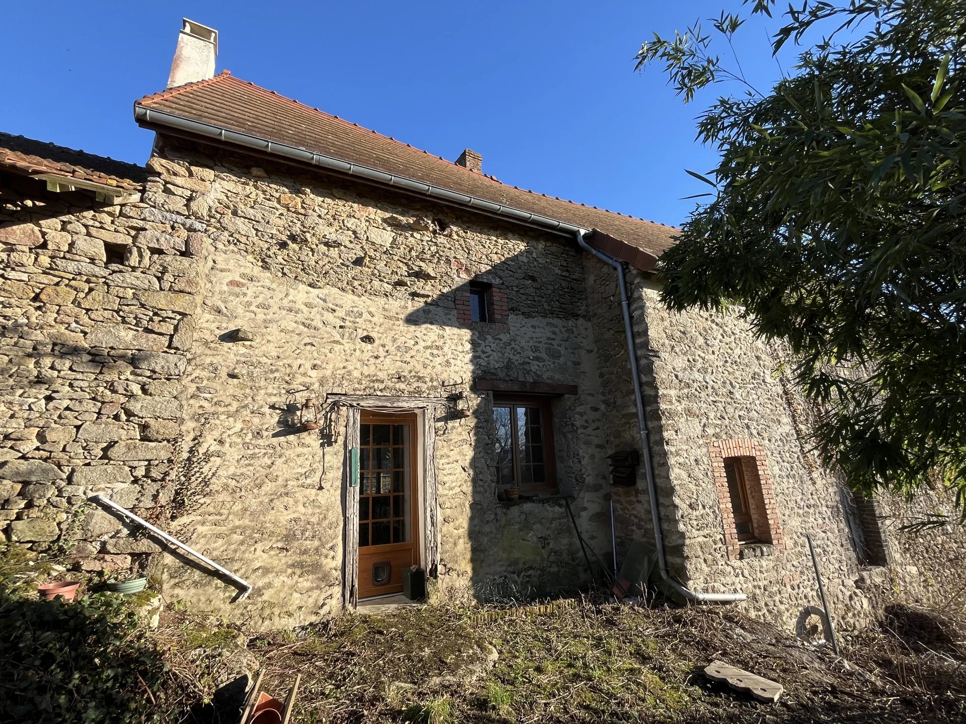 Farmhouse to renovate - Between Guéret and Jarnages