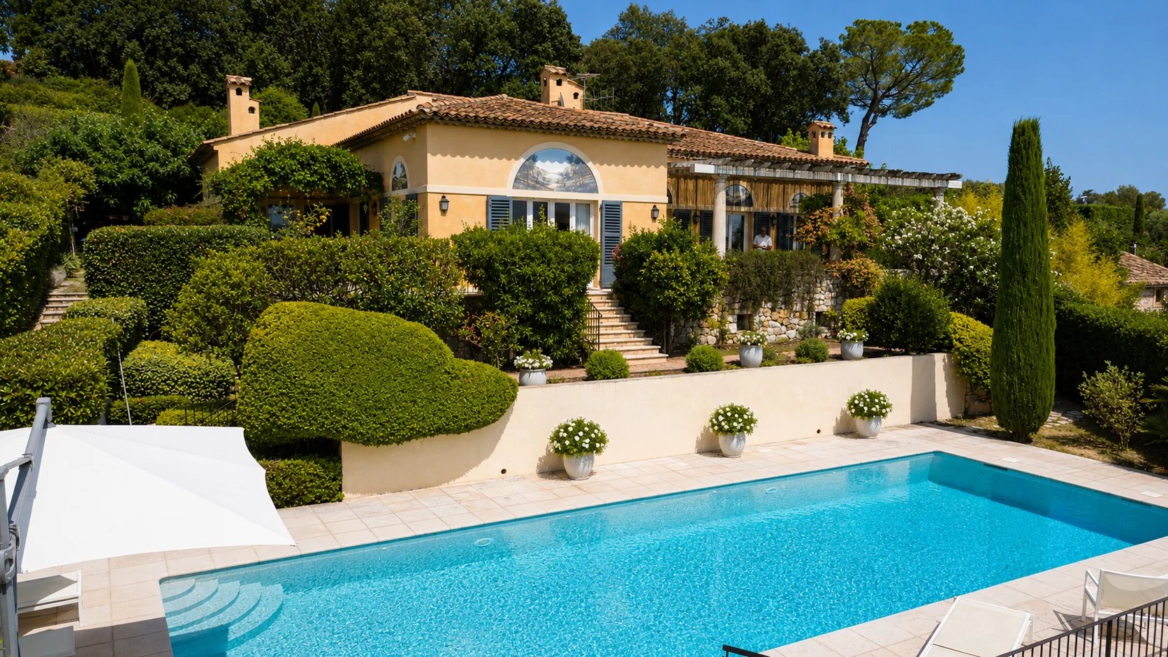 Image of Villa - 5 Bedrooms - 5 Bathrooms for Sale in Alpes-Maritimes-La Colle-sur-Loup-France, Image 2