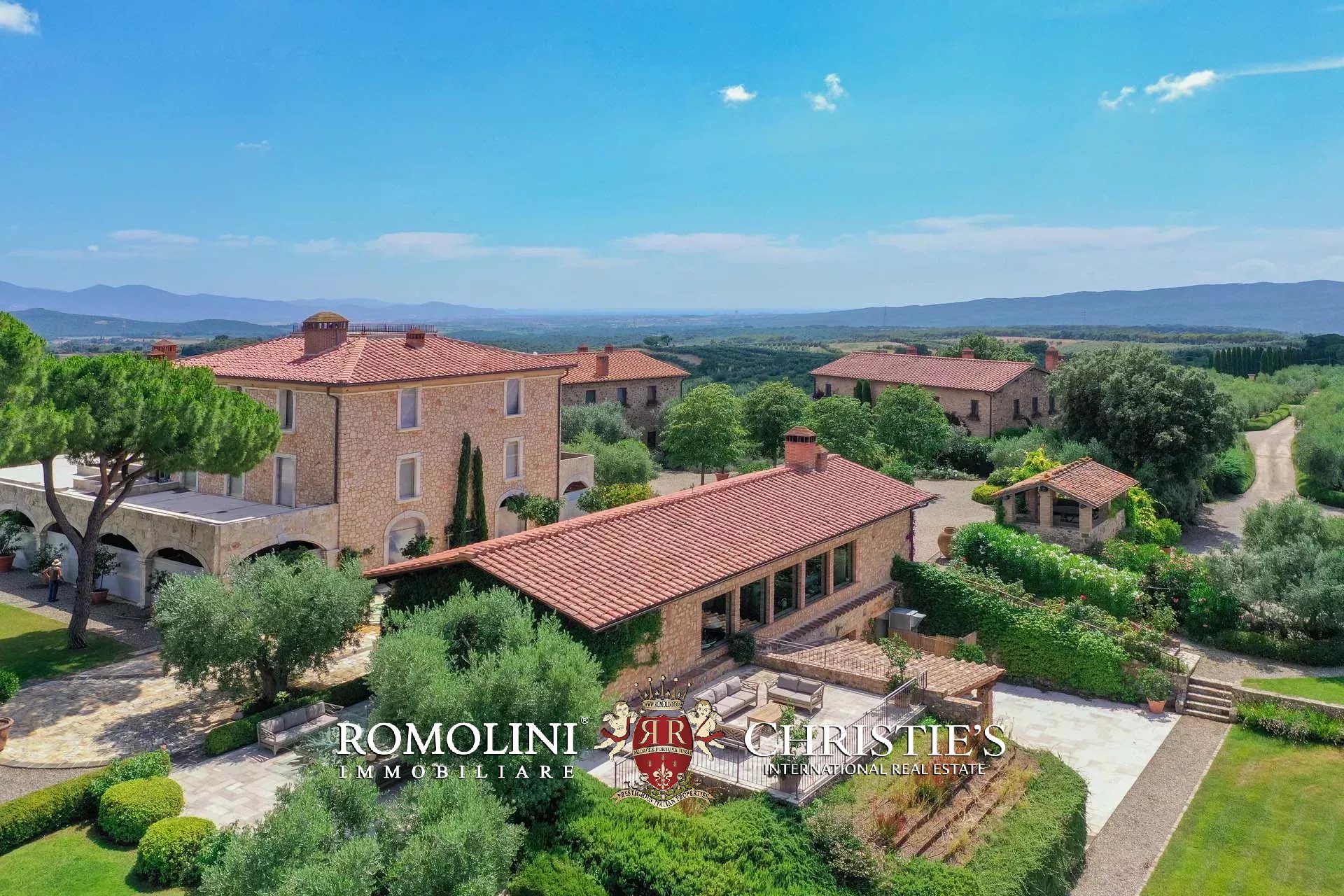 17 Bedroom Villa/Townhouse's Image 46