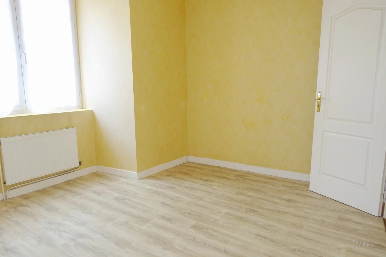 APPARTEMENT T3 DE 74 M² AVEC TERRASSE + ASCENSEUR — photo 3