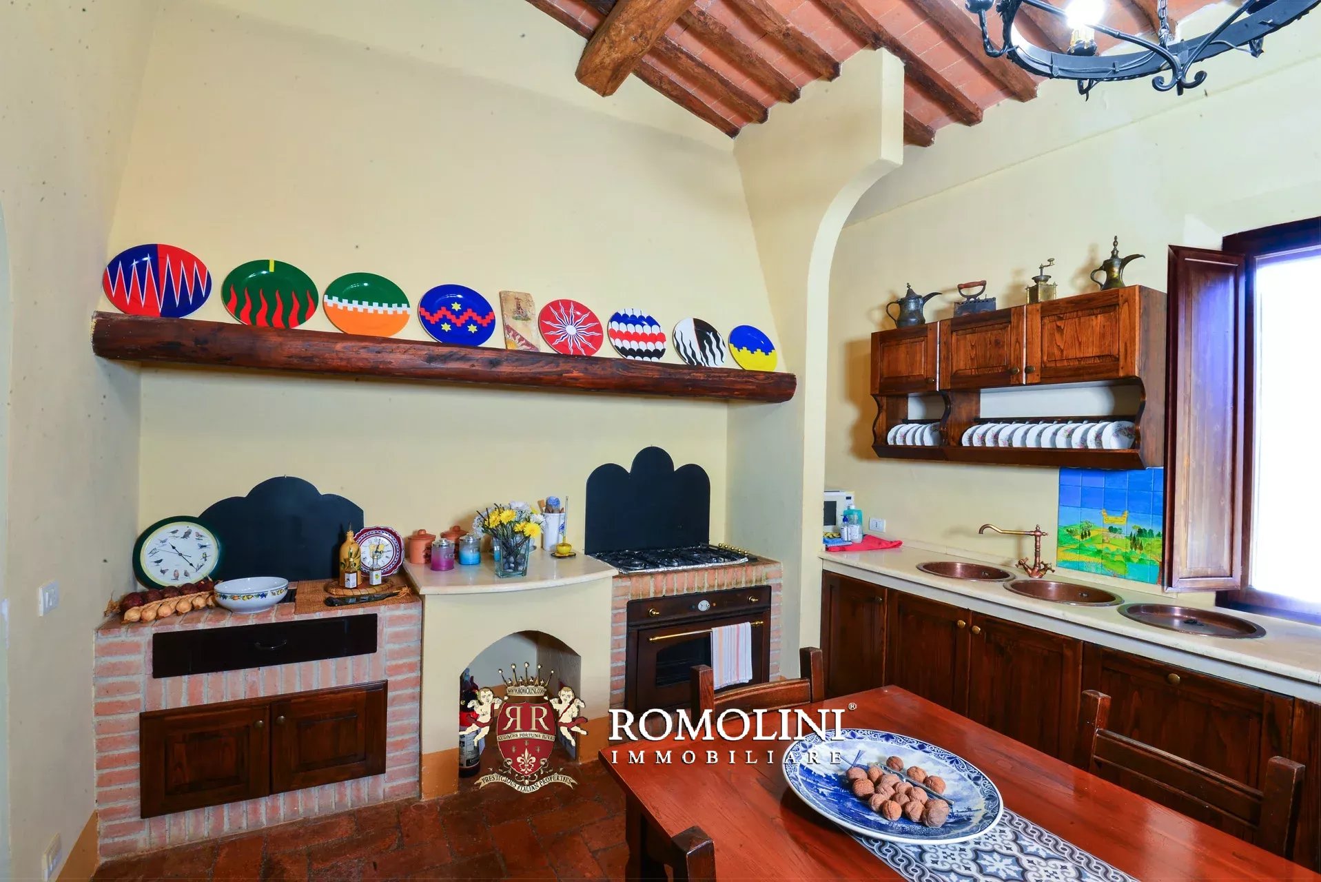 11 Bedroom Villa/Townhouse's Image 40