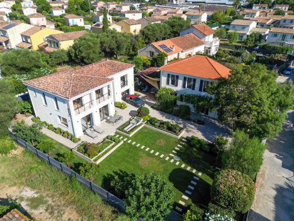 Set of Recent Houses in a Preserved Environment Antibes — photo 2
