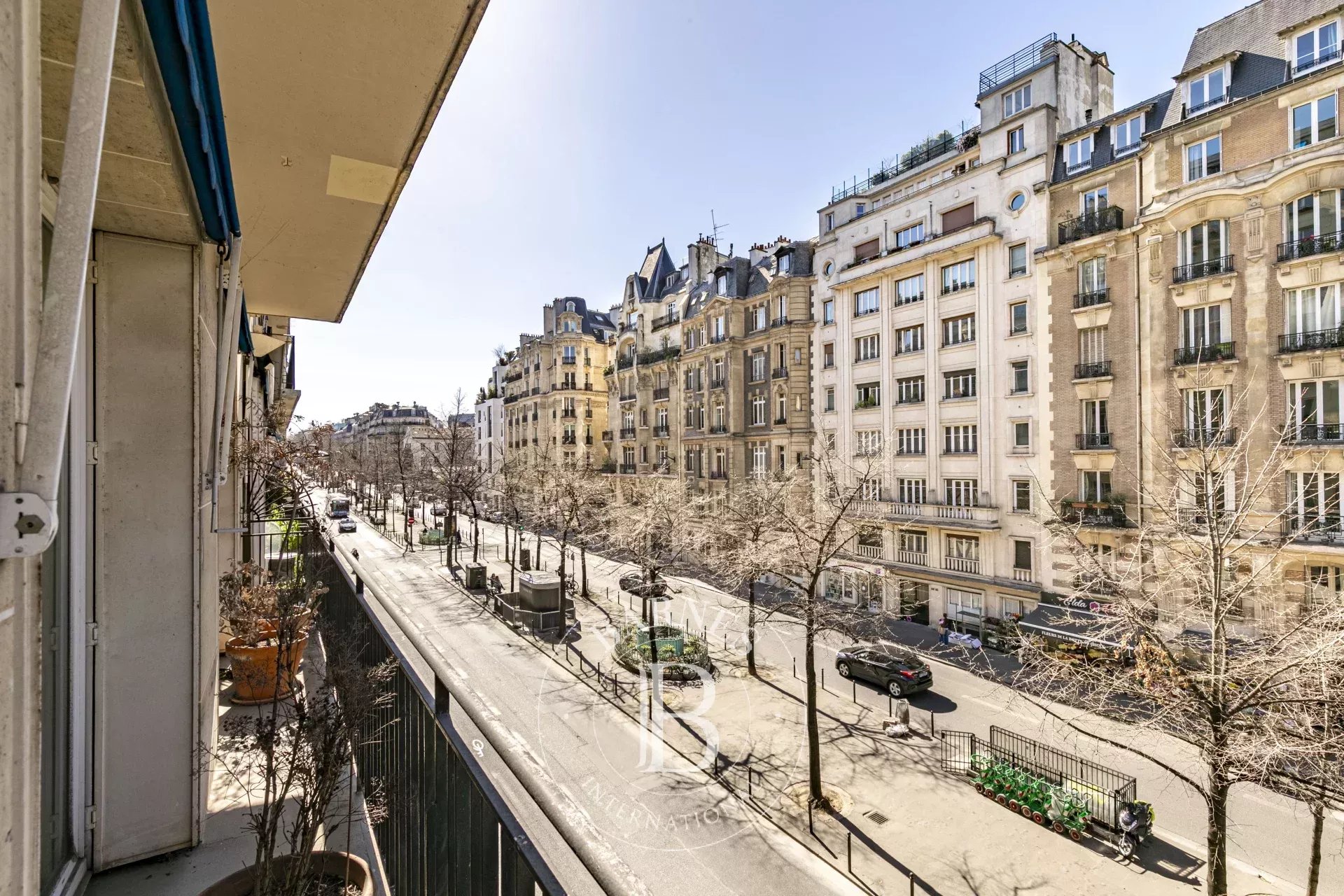 Paris 6 - Raspail/Assas - Family apartment 225,46 m²- open view - 4/5 bedrooms - to renovate - picture 6