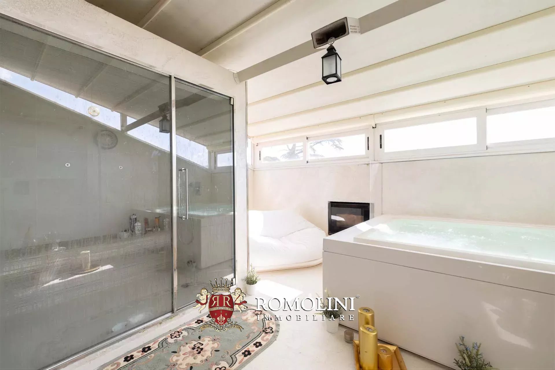 15 Bedroom Villa/Townhouse's Image 81