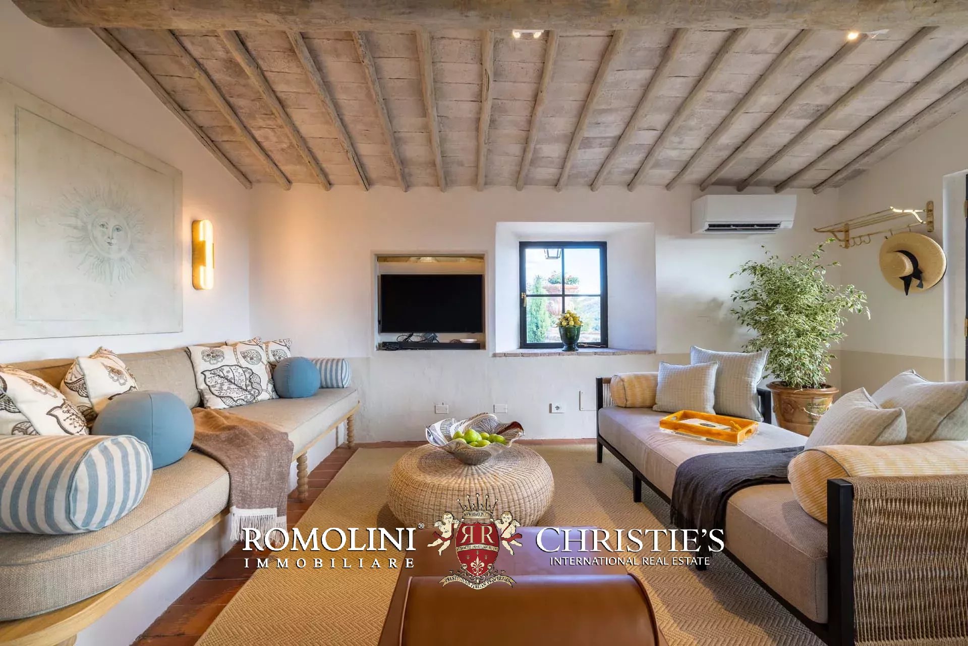 4 Bedroom Villa/Townhouse's Image 53