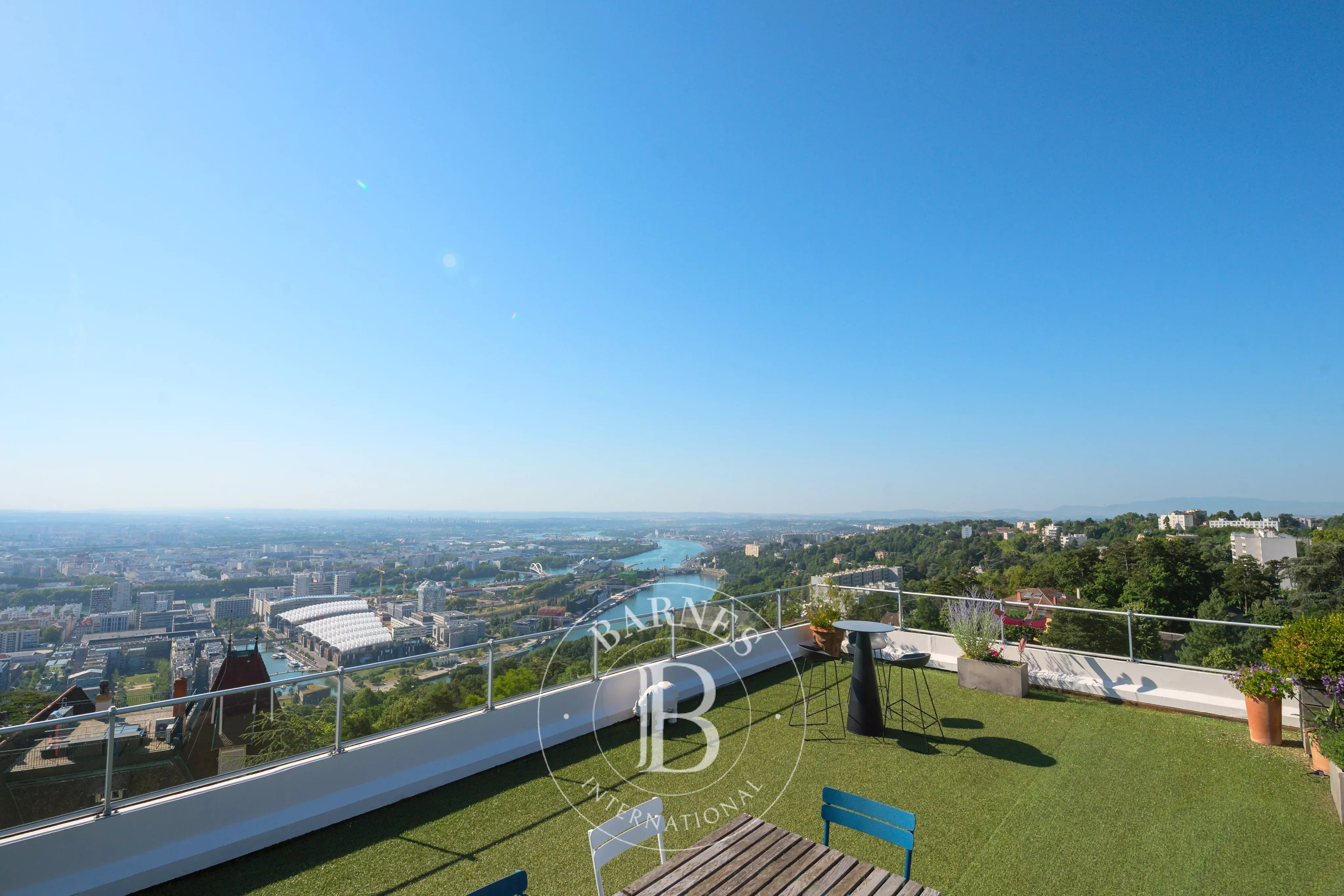 Appartement Sainte-Foy-lès-Lyon  -  ref 87008004 (picture 2)
