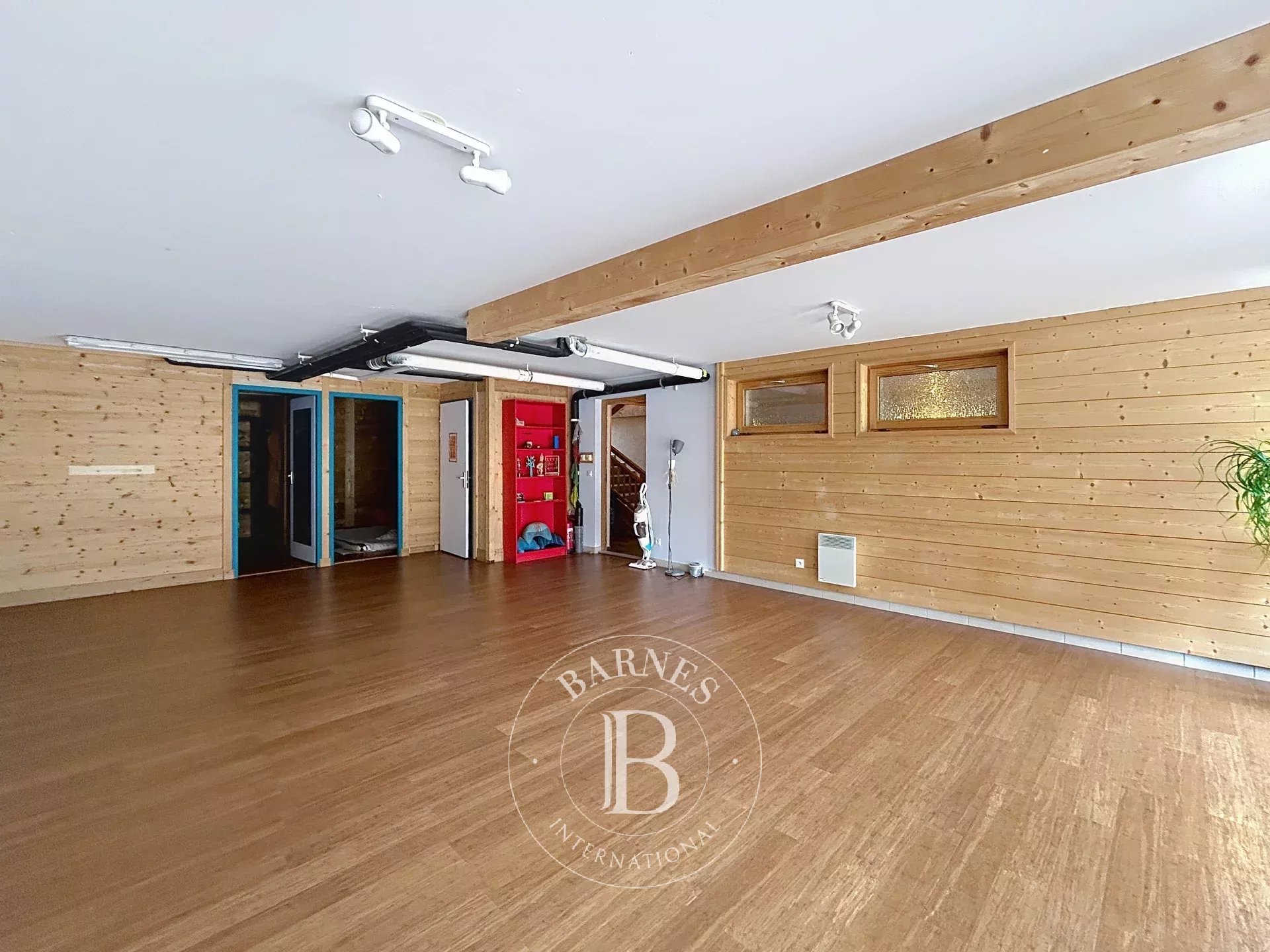 Photo of Les Gets – Ski-in/Ski-out property with 3 units