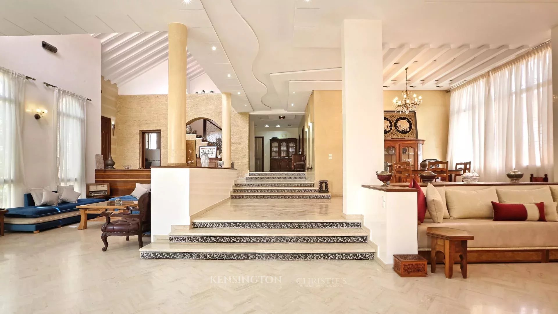 5 Bedroom Villa/Townhouse's Image 7