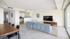 SOLE AGENT : Superb 4-room apartment with panoramic sea view — photo 7 of 7
