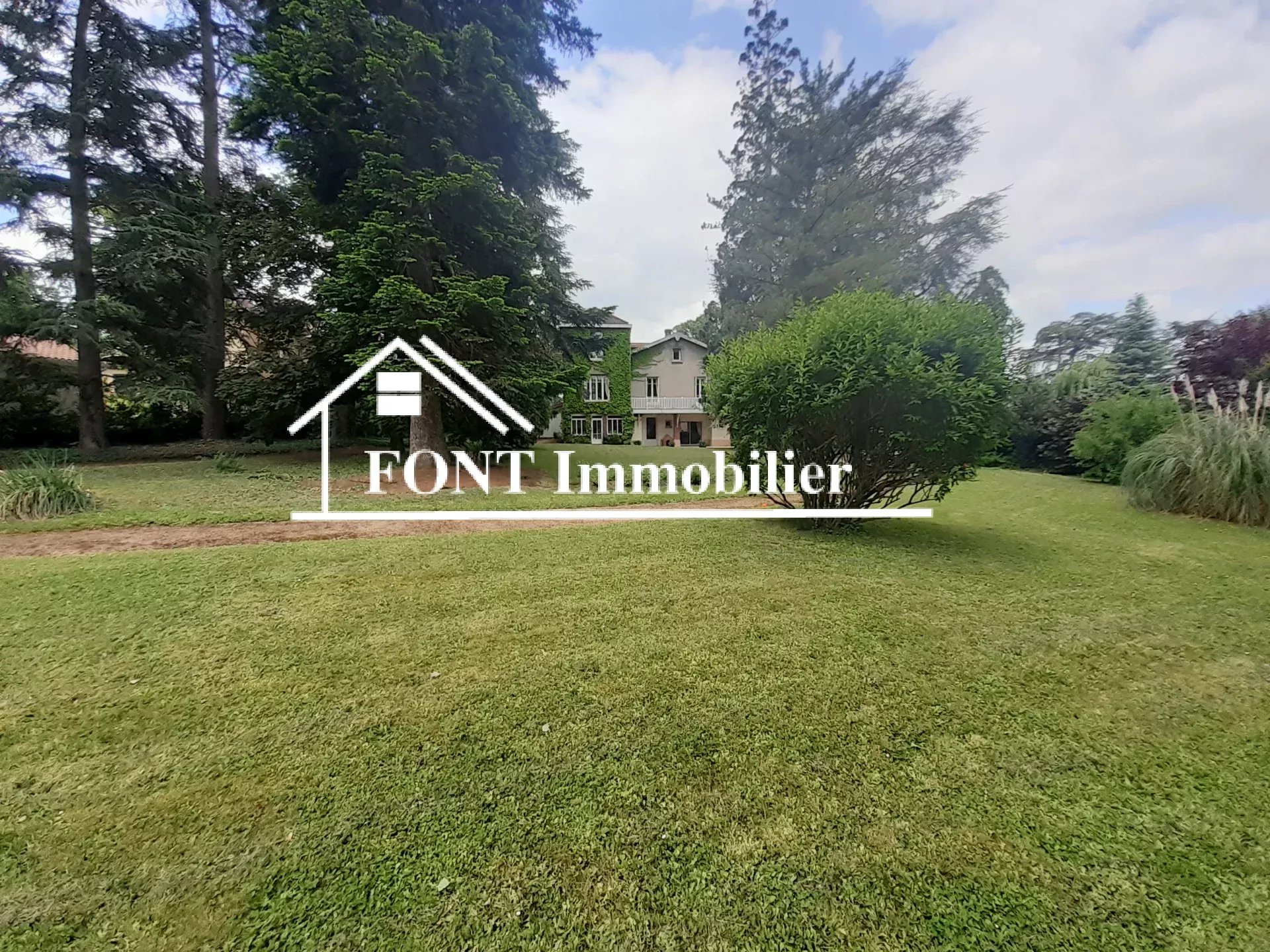 Agence immobilière de 