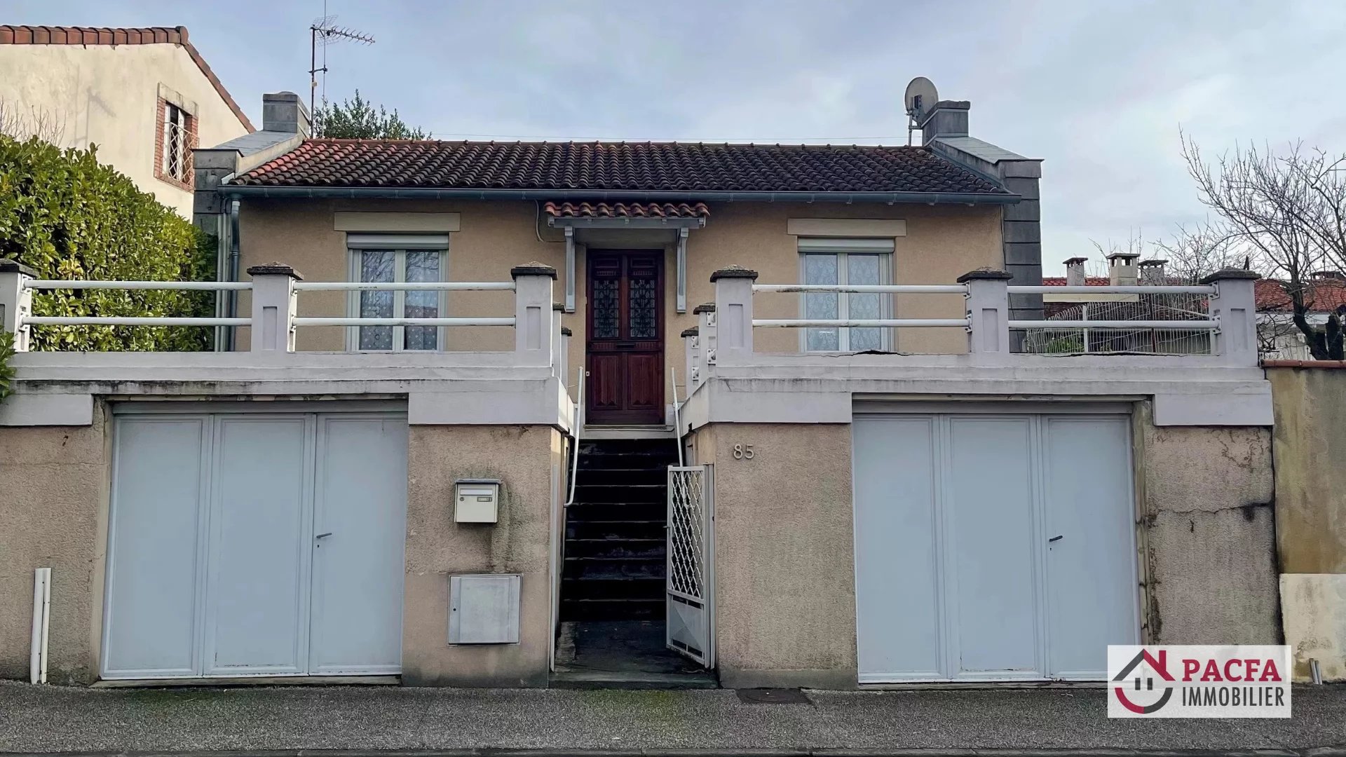 Agence immobilière de 