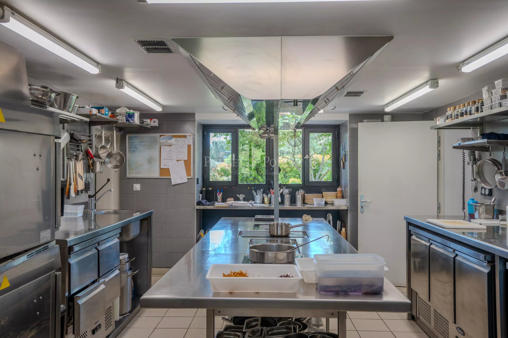 3 Bedroom Villa/Townhouse's Image 16