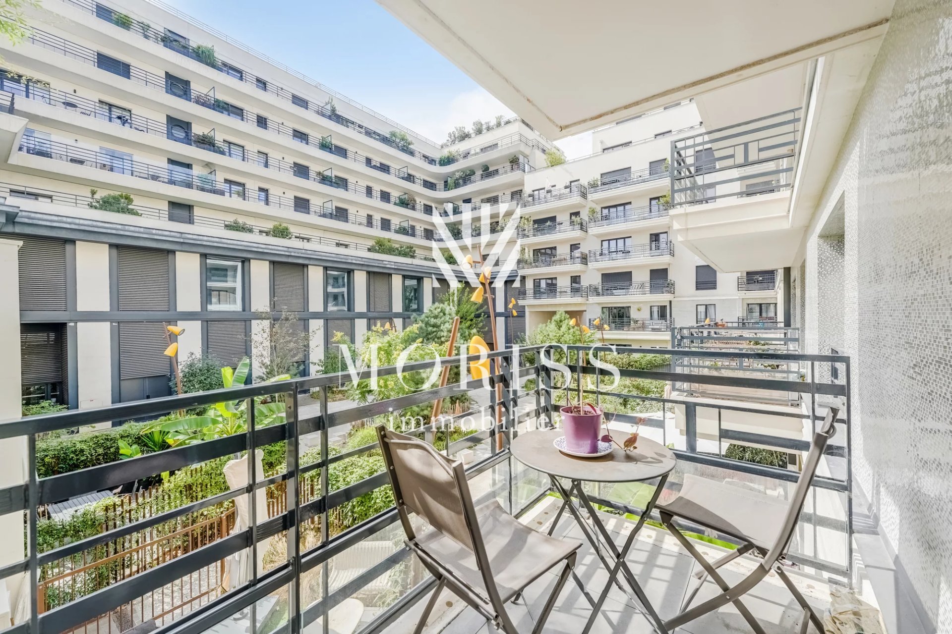 2 PIÈCES / BALCON / IMMEUBLE RÉCENT / RUE BIRON - Image 1