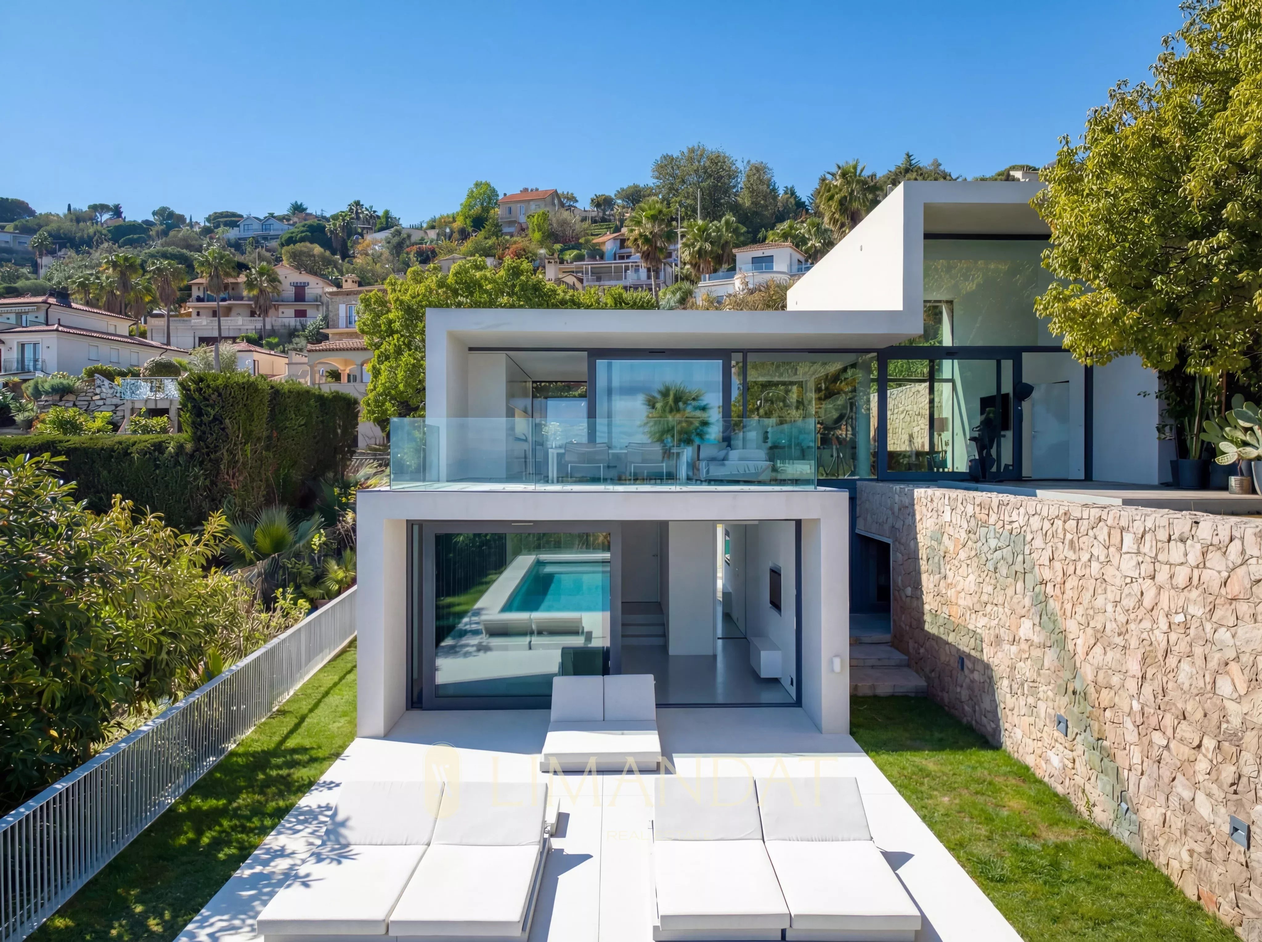 CONTEMPORARY VILLA - SEA VIEW - 4 ROOMS