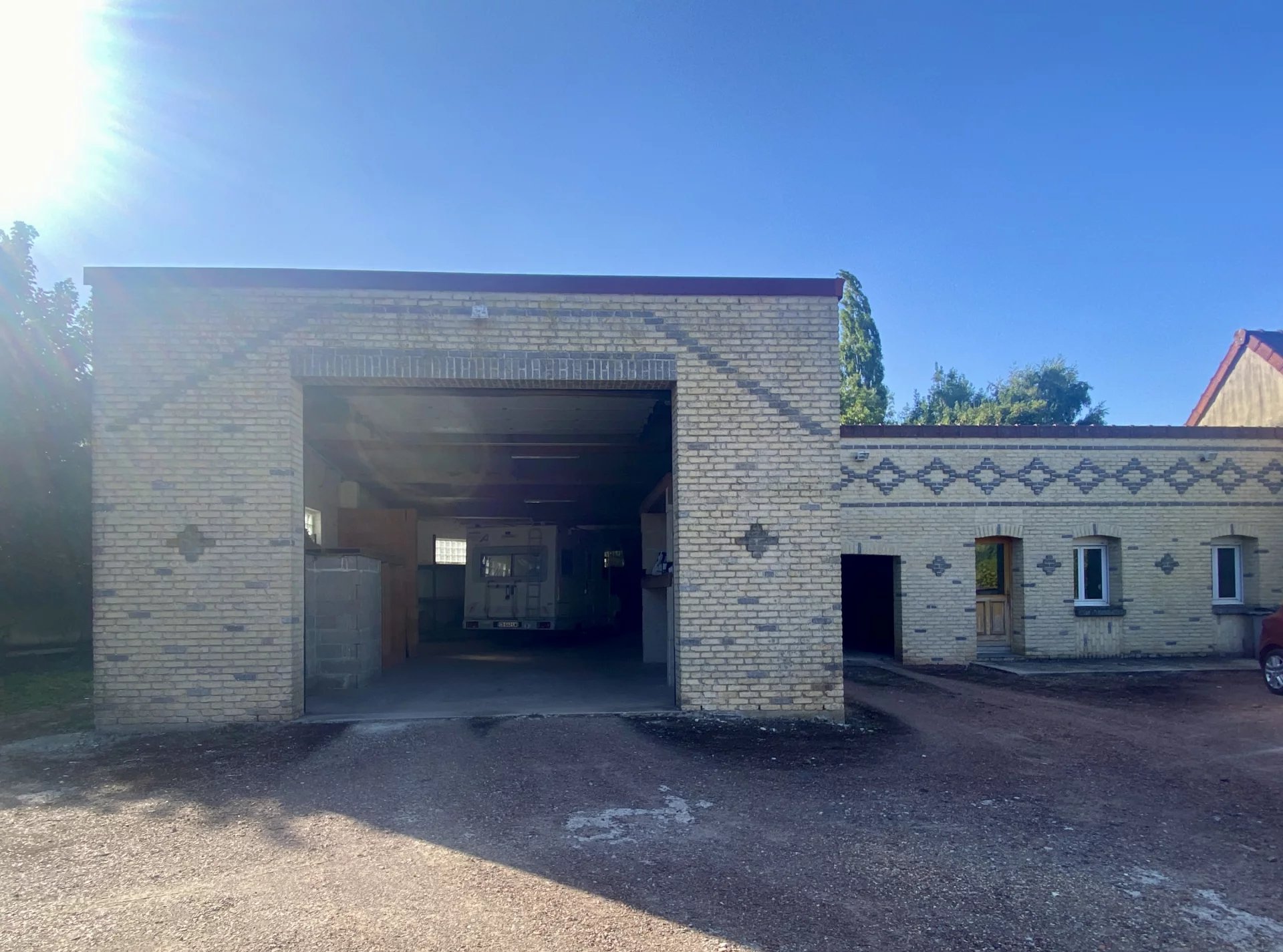 Sale Warehouse Avroult