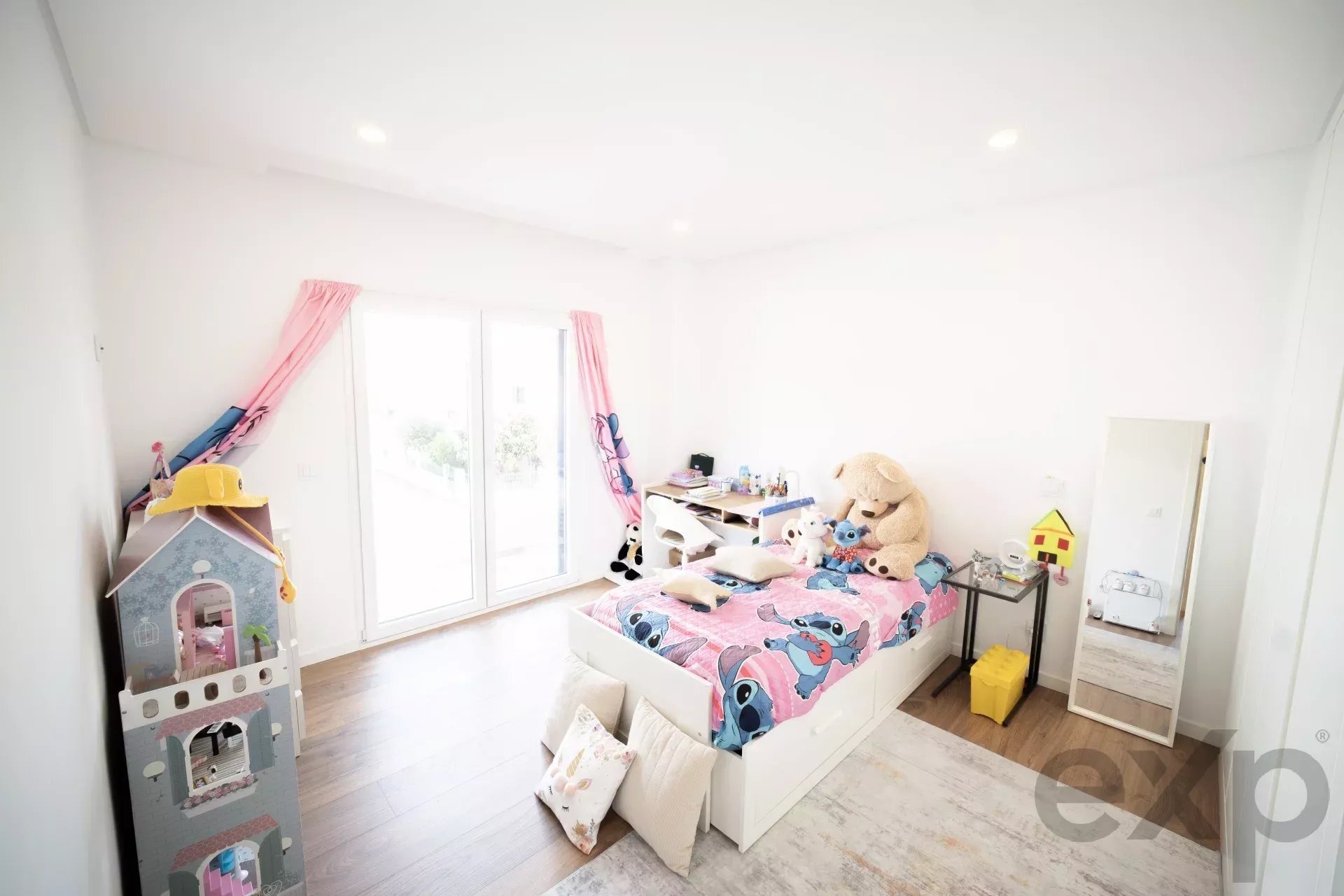 Excellent new 4-bedroom villa with pool 86417771 image 17
