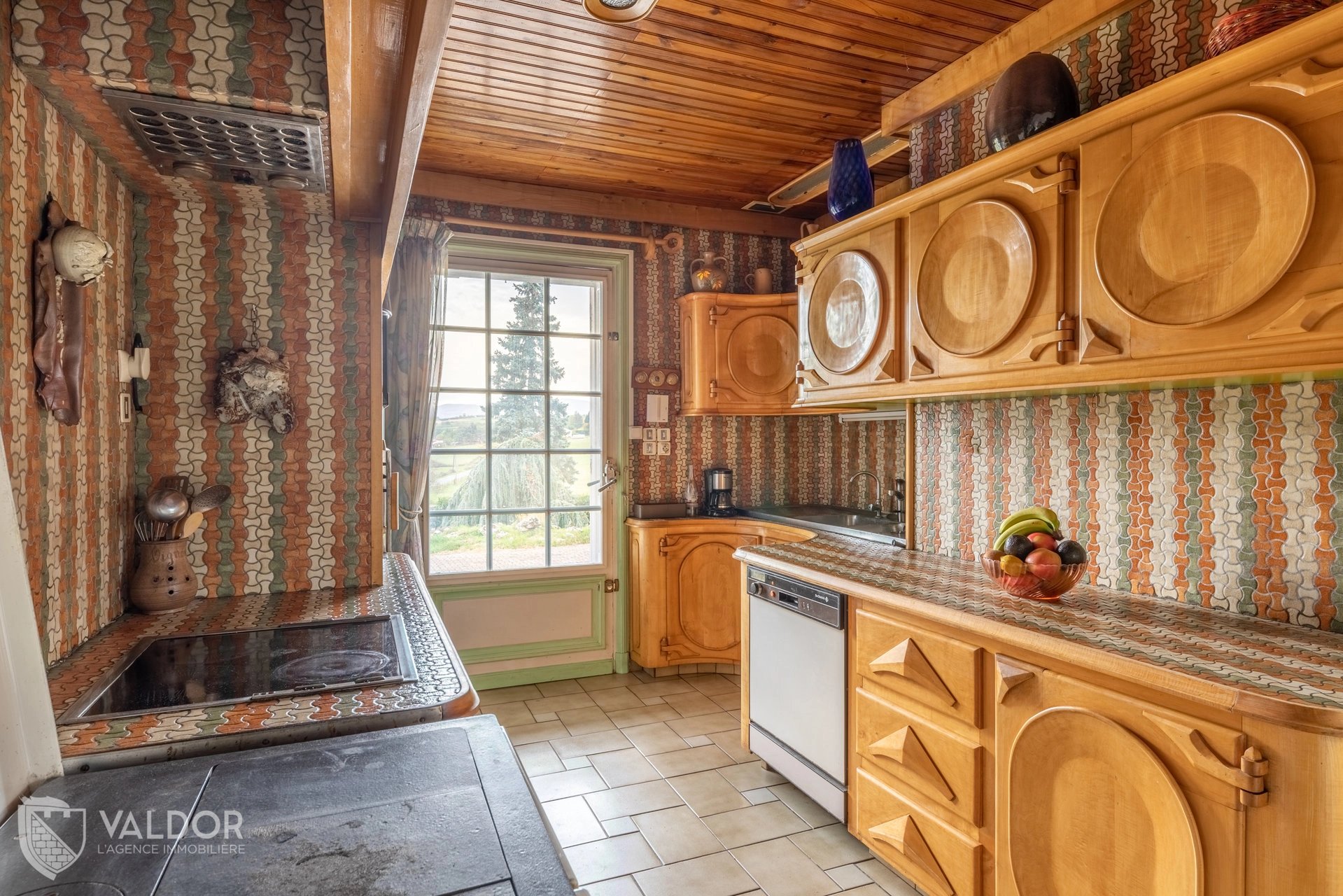 Maison atypique de 190 m² avec grand terrain
