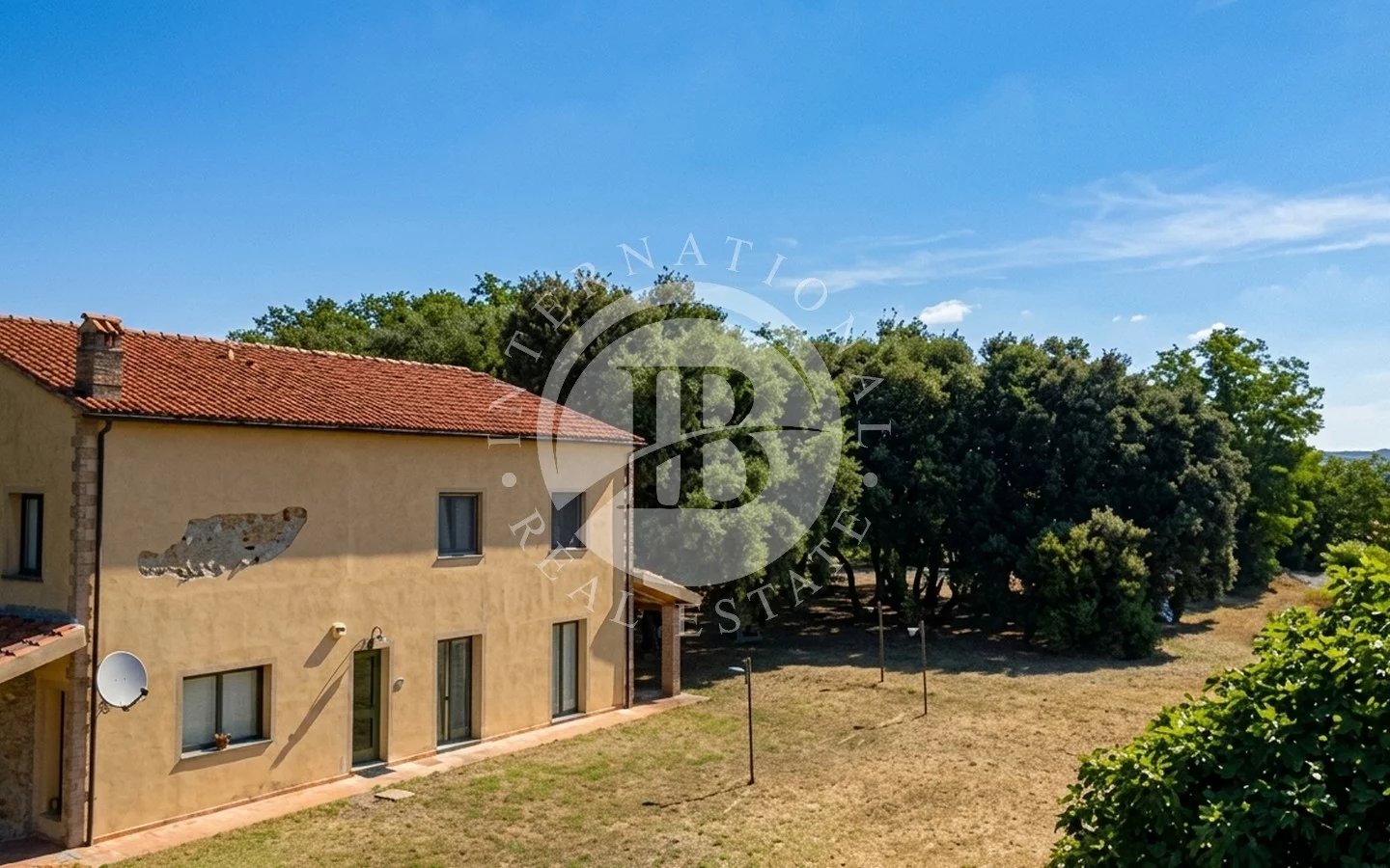 Villa in Roccastrada - Image 3