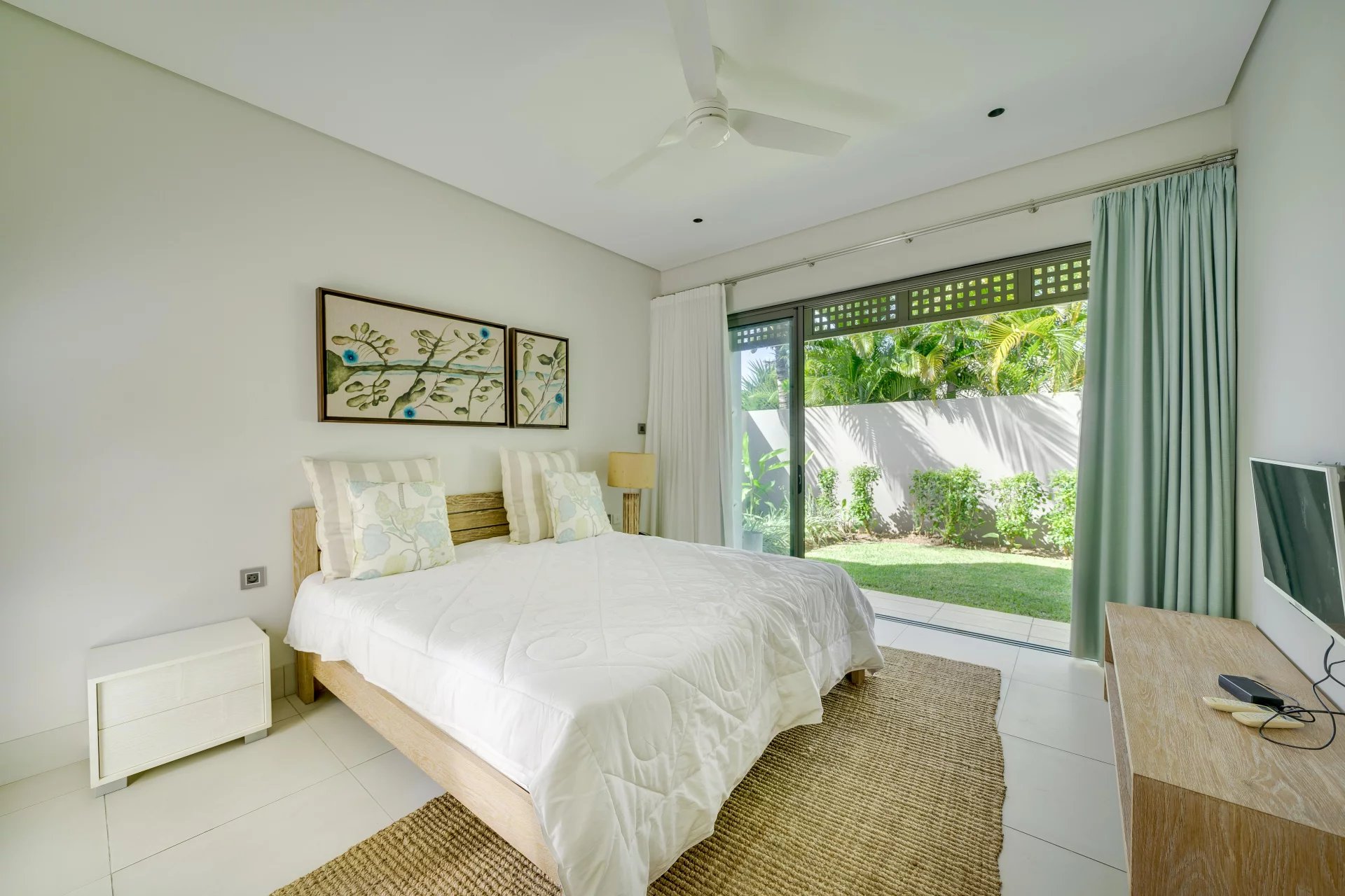 Villa Beau Champ - picture 10 title=