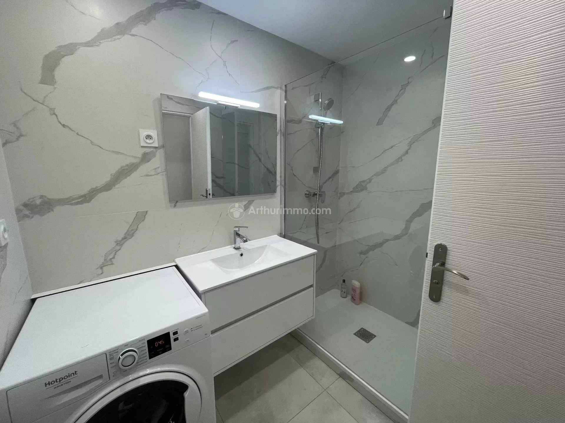 TRÈS BEAU T3 NEUF DE 48 M² À VILLEURBANNE - Photo 4