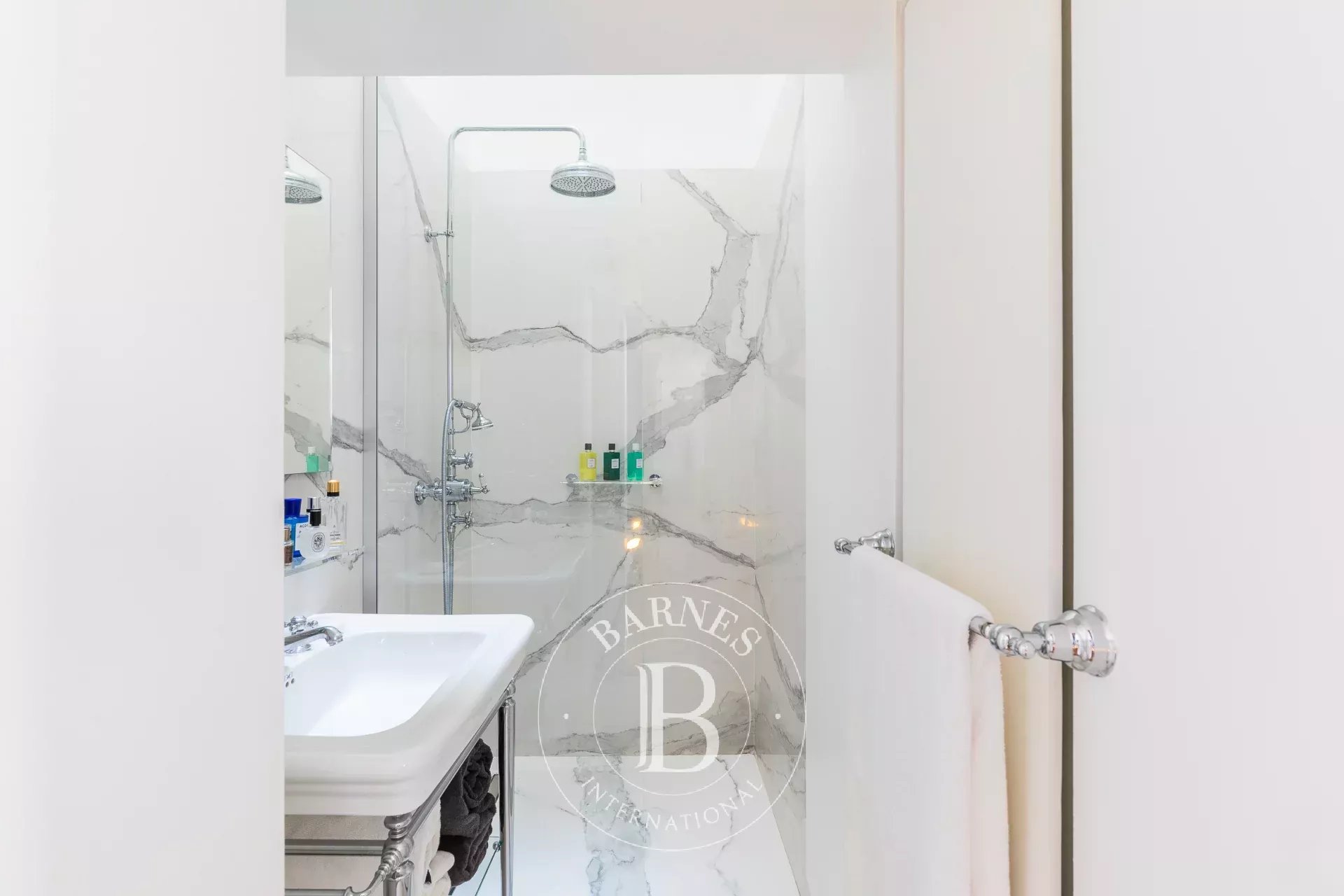 Daire Paris 2ème - picture 12