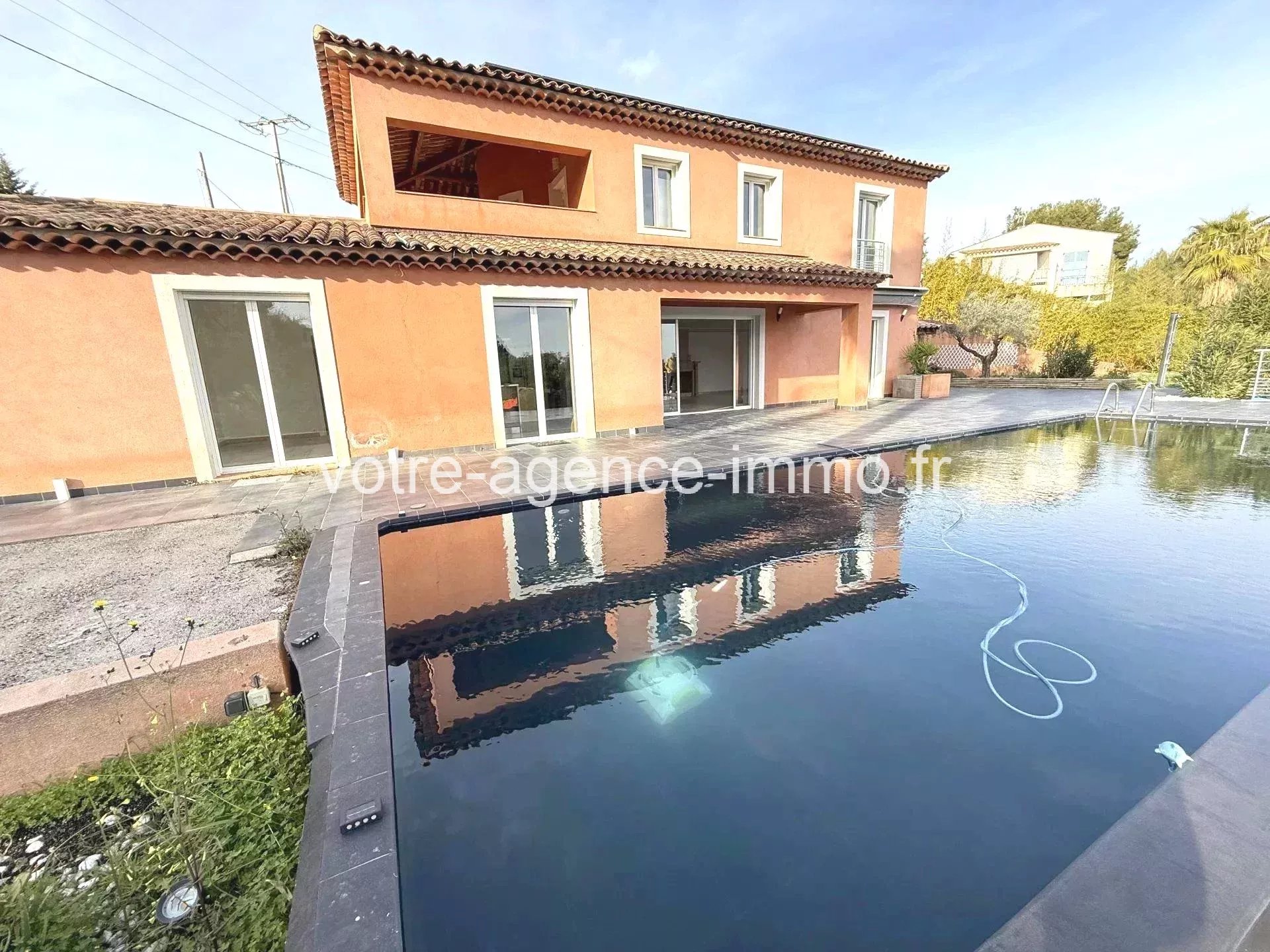 Agence immobilière de VOTRE-AGENCE-IMMO.FR