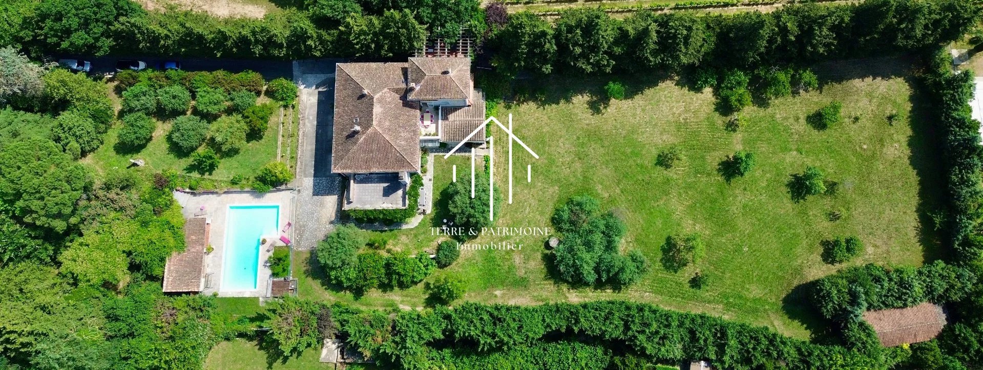 Demeure Ardéchoise avec piscine