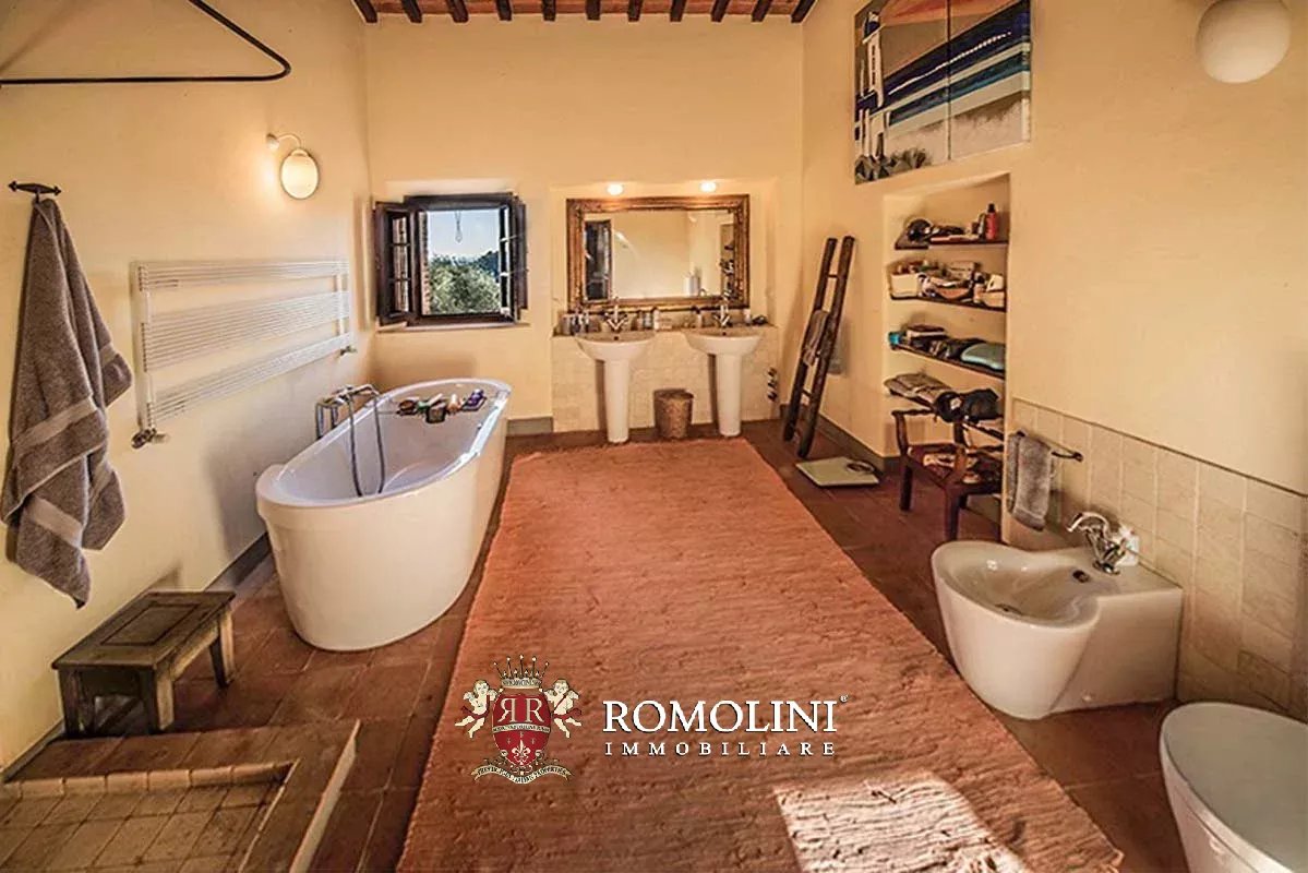 3 Bedroom Vineyard's Image 33