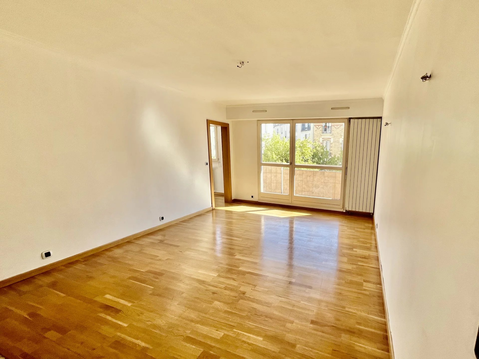 Courbevoie - Gare de Bécon - 4 pièces de 81m²