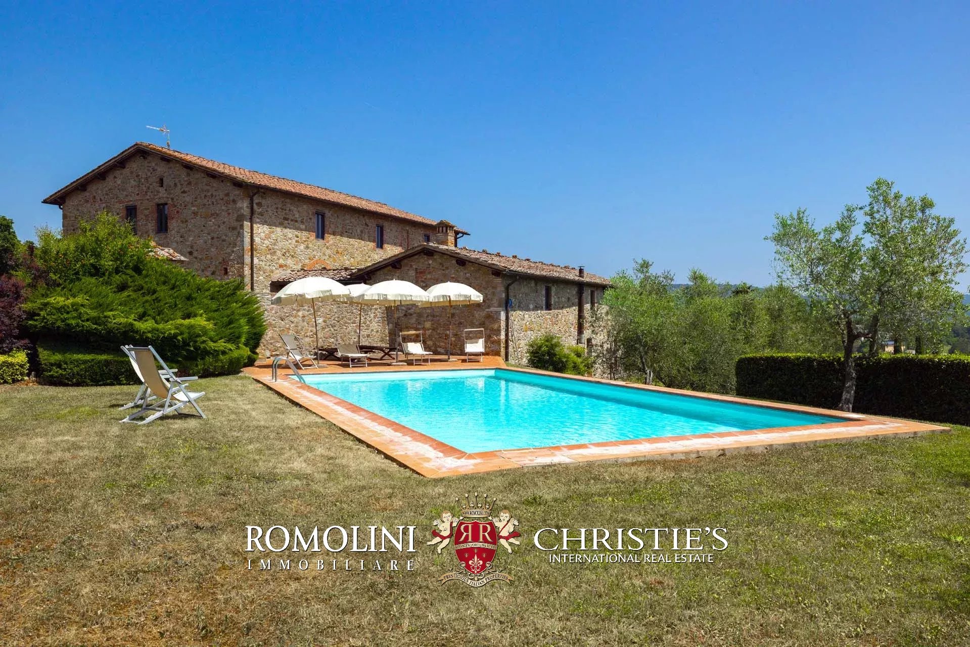 10 Bedroom Villa/Townhouse's Image 12