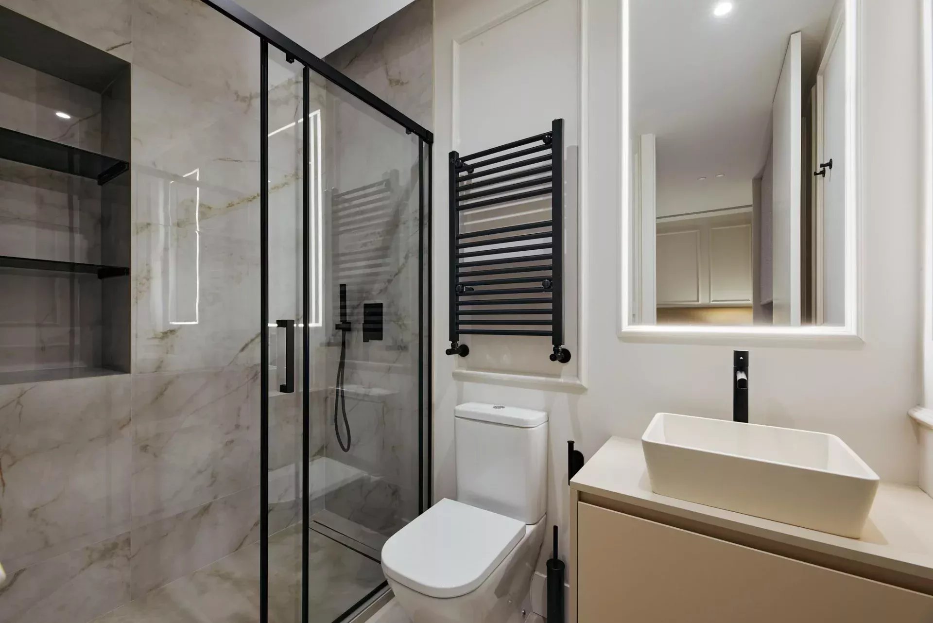 Exclusive, newly renovated apartment on Calle Goya, Salamanca district - picture 15