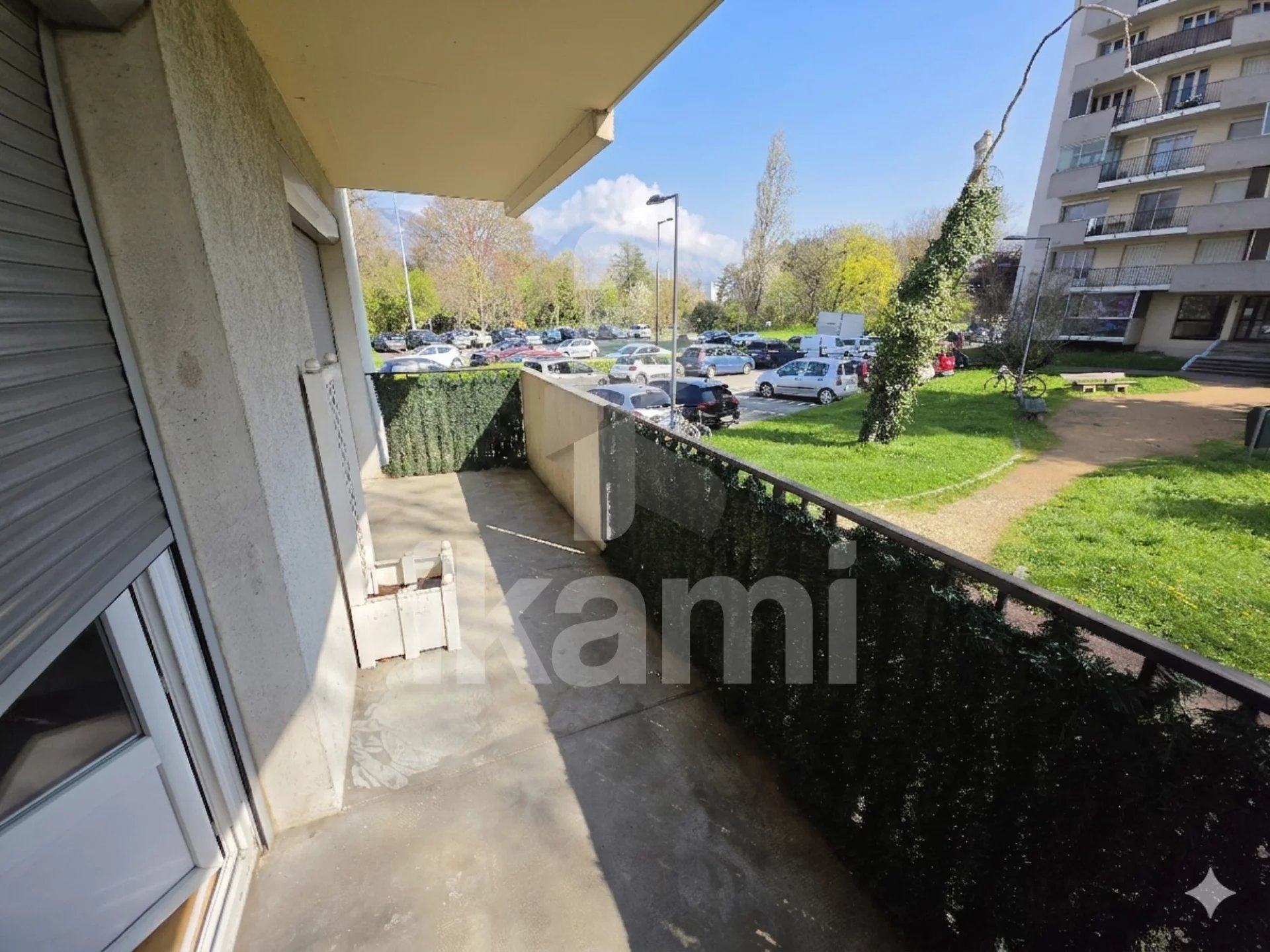 Appartement T3   58 m2   Rez-de-chaussée surélevé avec balco