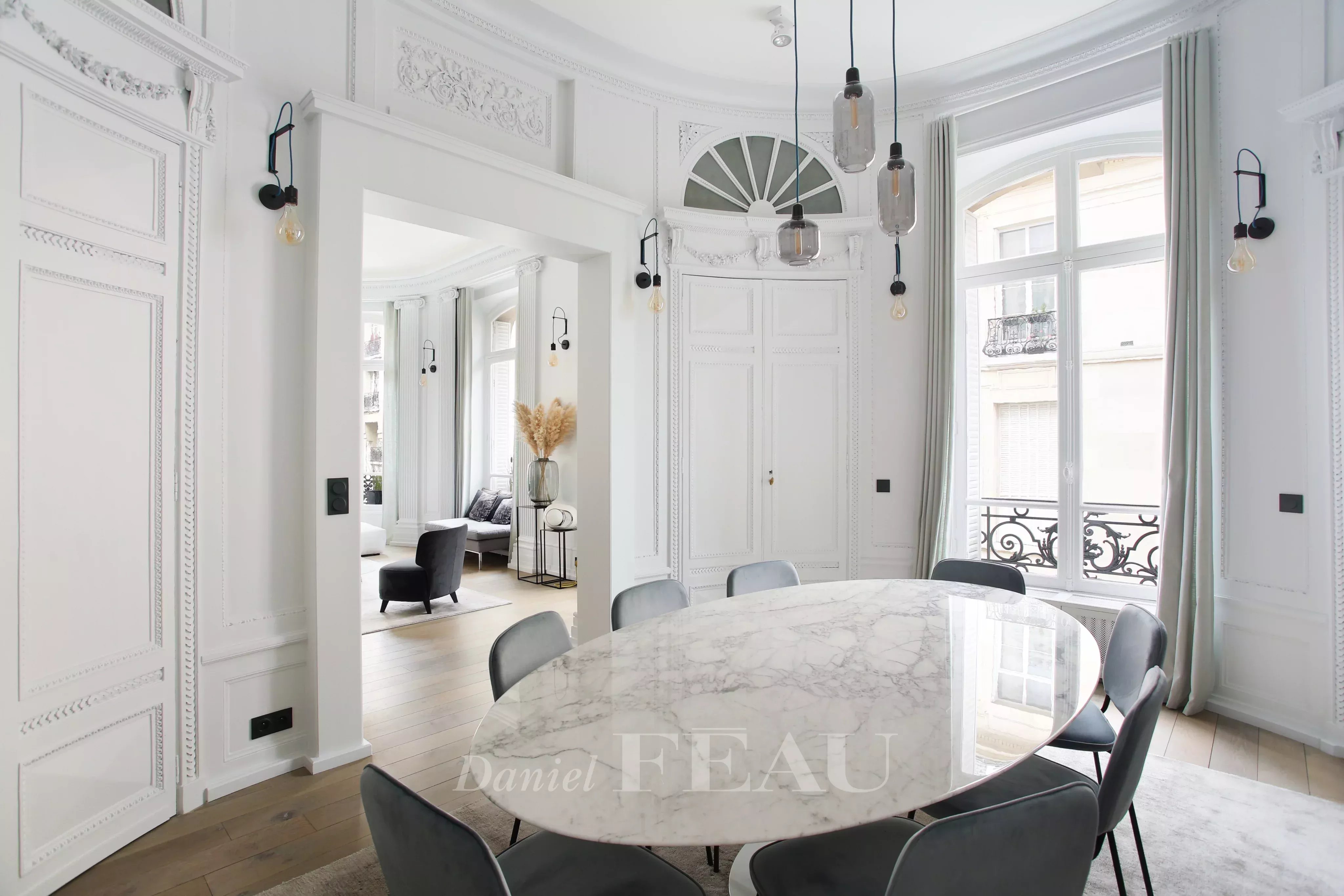 Sale Apartment Paris 16th