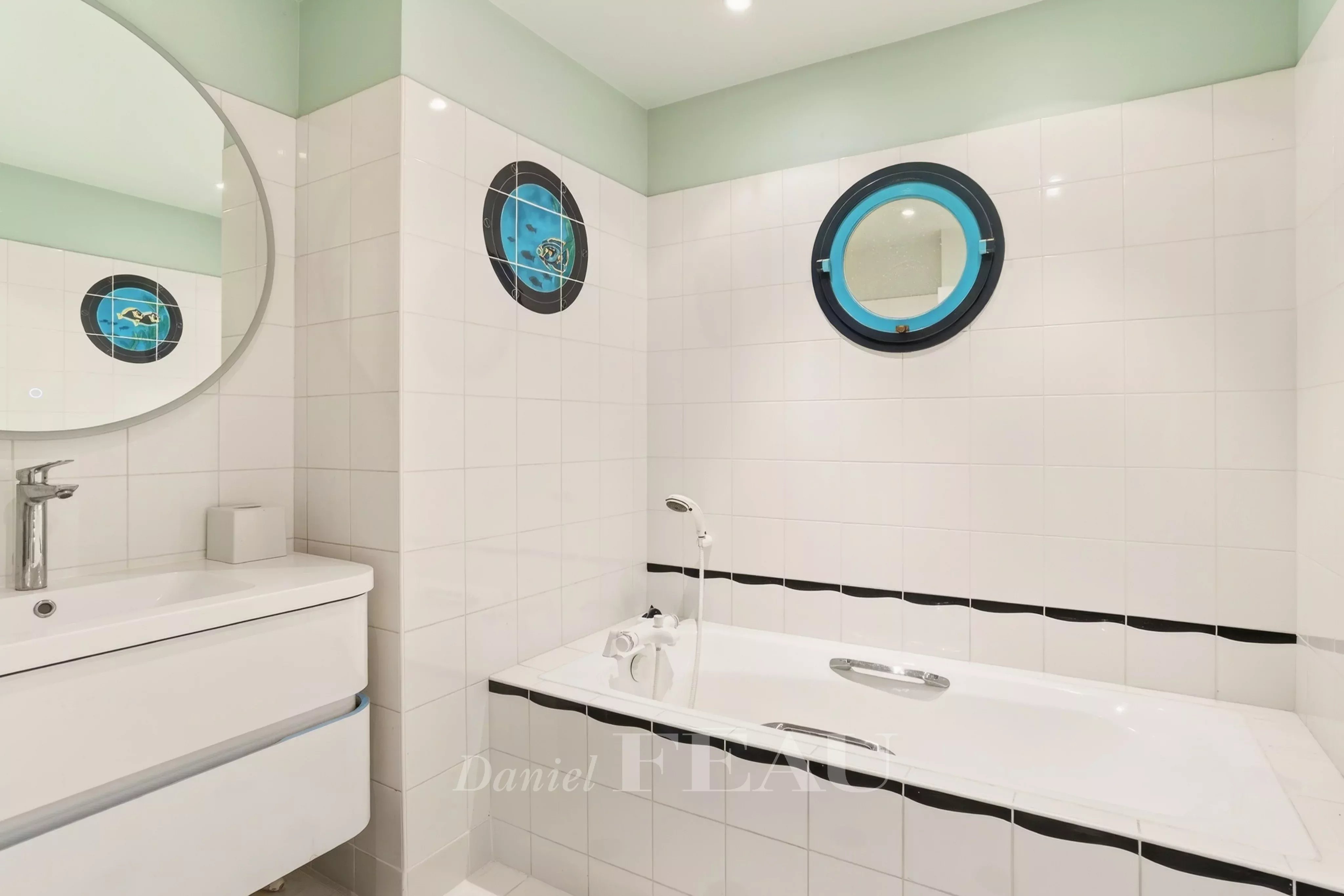 Sale Apartment Garches