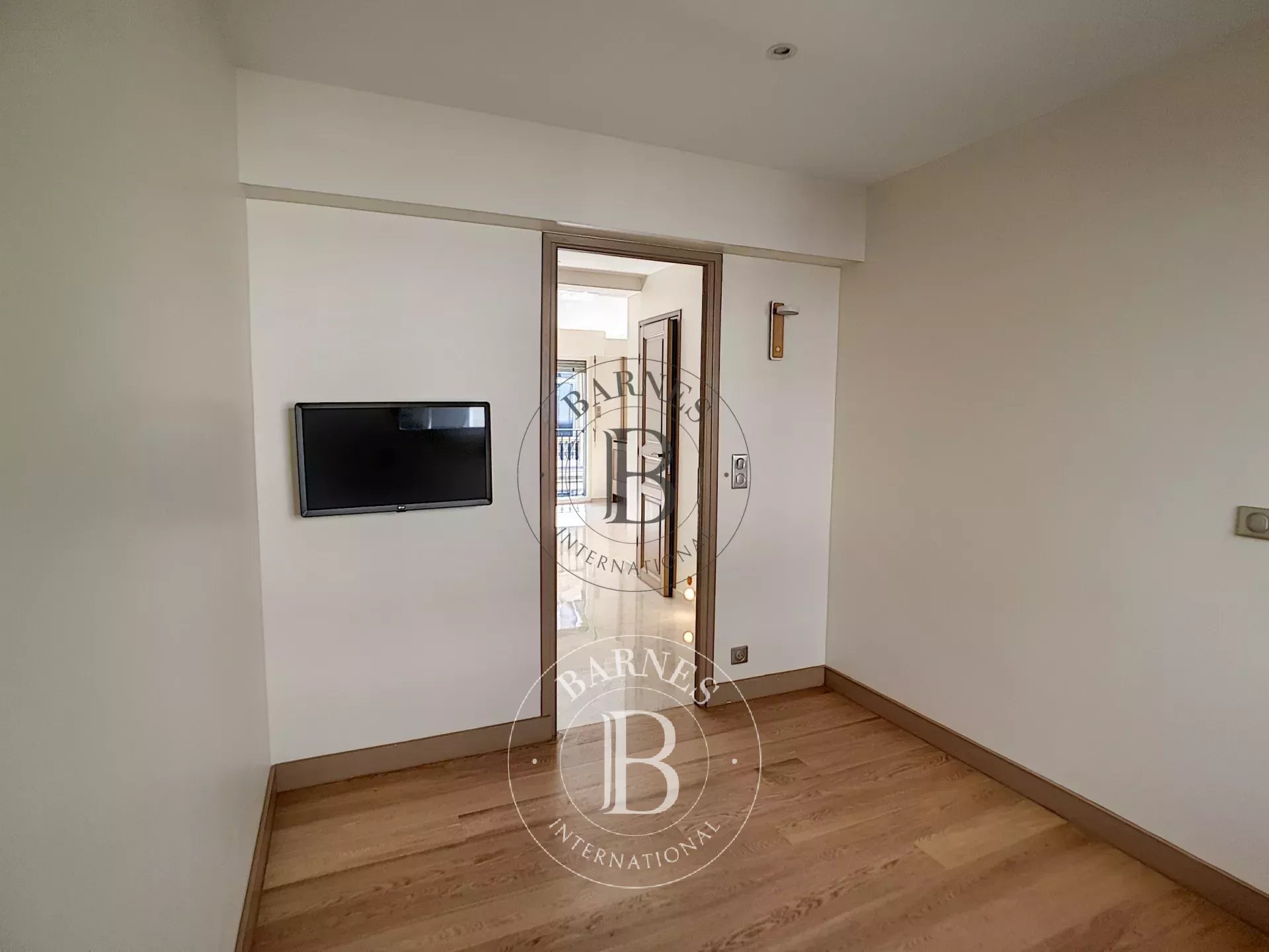 Daire Paris 8ème - picture 7