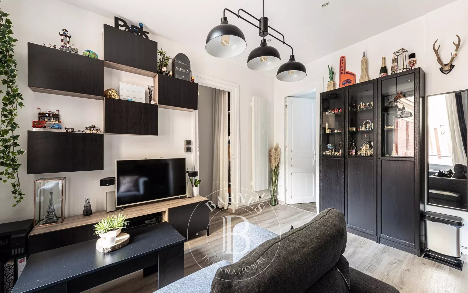 Daire Paris 18ème - picture 5