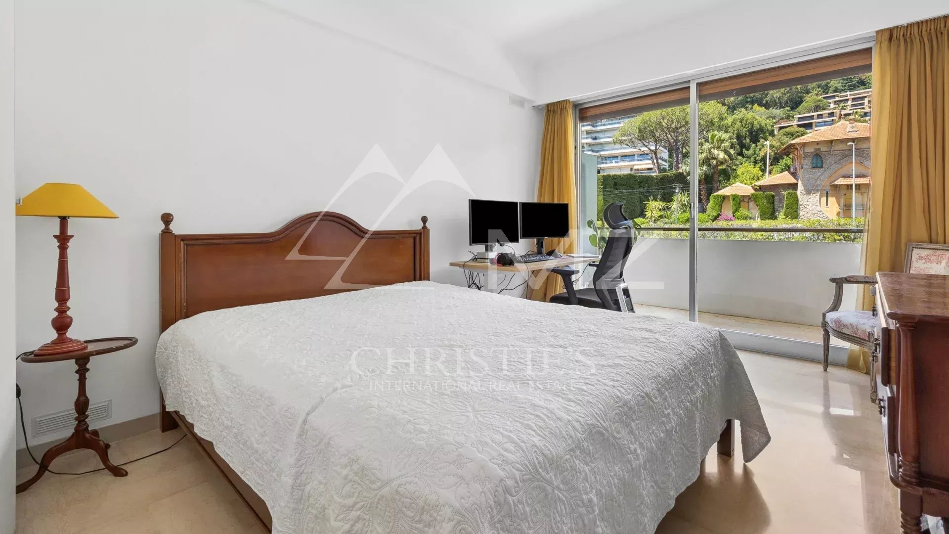 2 Bedroom Apartment/Flat's Image 4