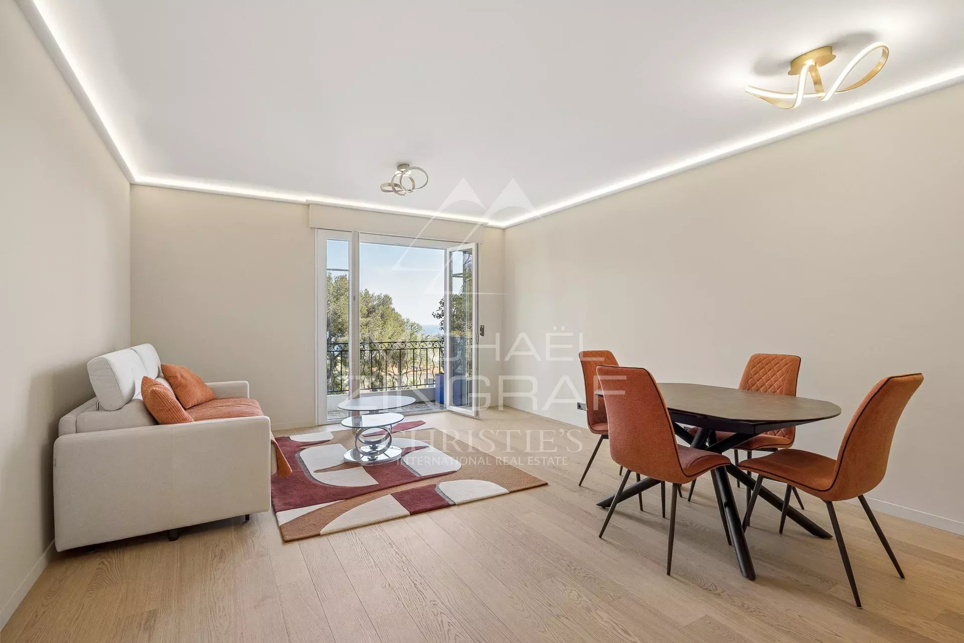 Saint-Jean-Cap-Ferrat - Penthouse rénové avec vue mer