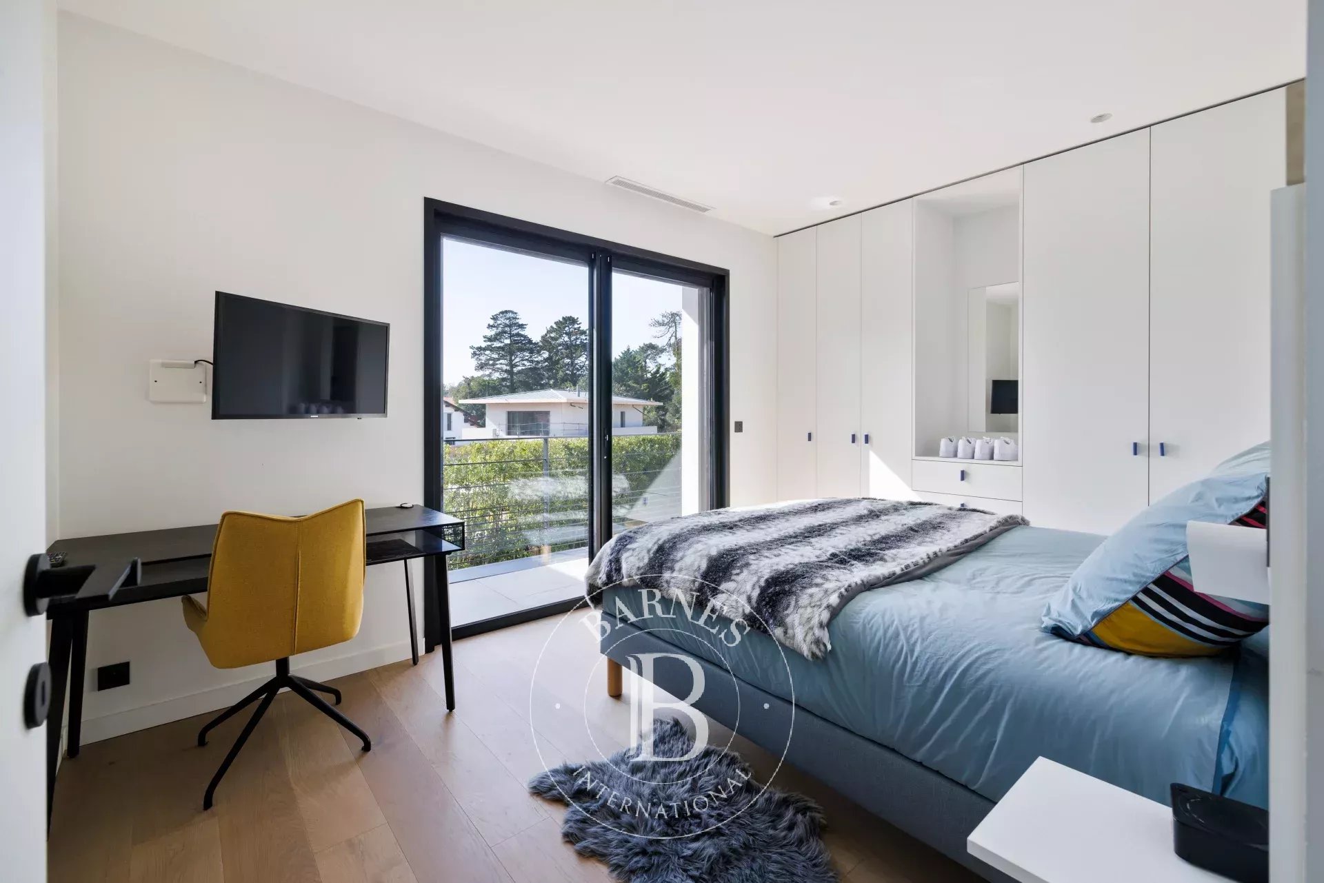 Anglet  - Maison 7 Pi&egrave;ces 3 Chambres - picture 12