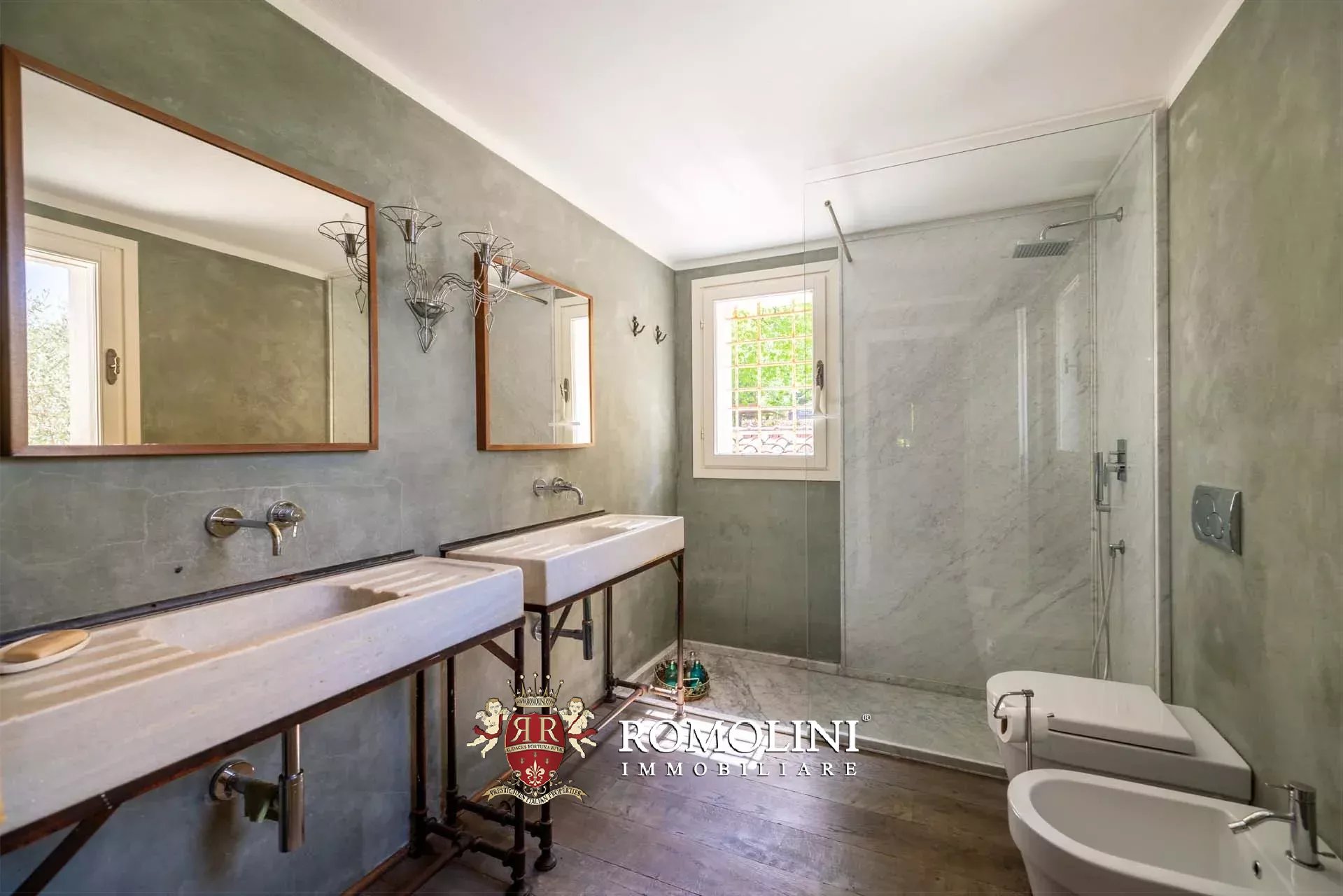 4 Bedroom Villa/Townhouse's Image 32