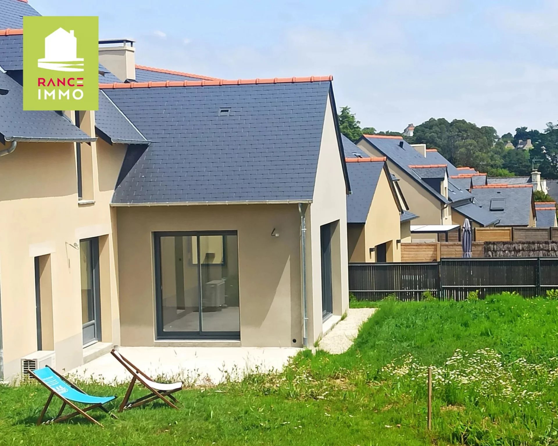 Maison spacieuse et moderne à Le Minihic-sur-Rance