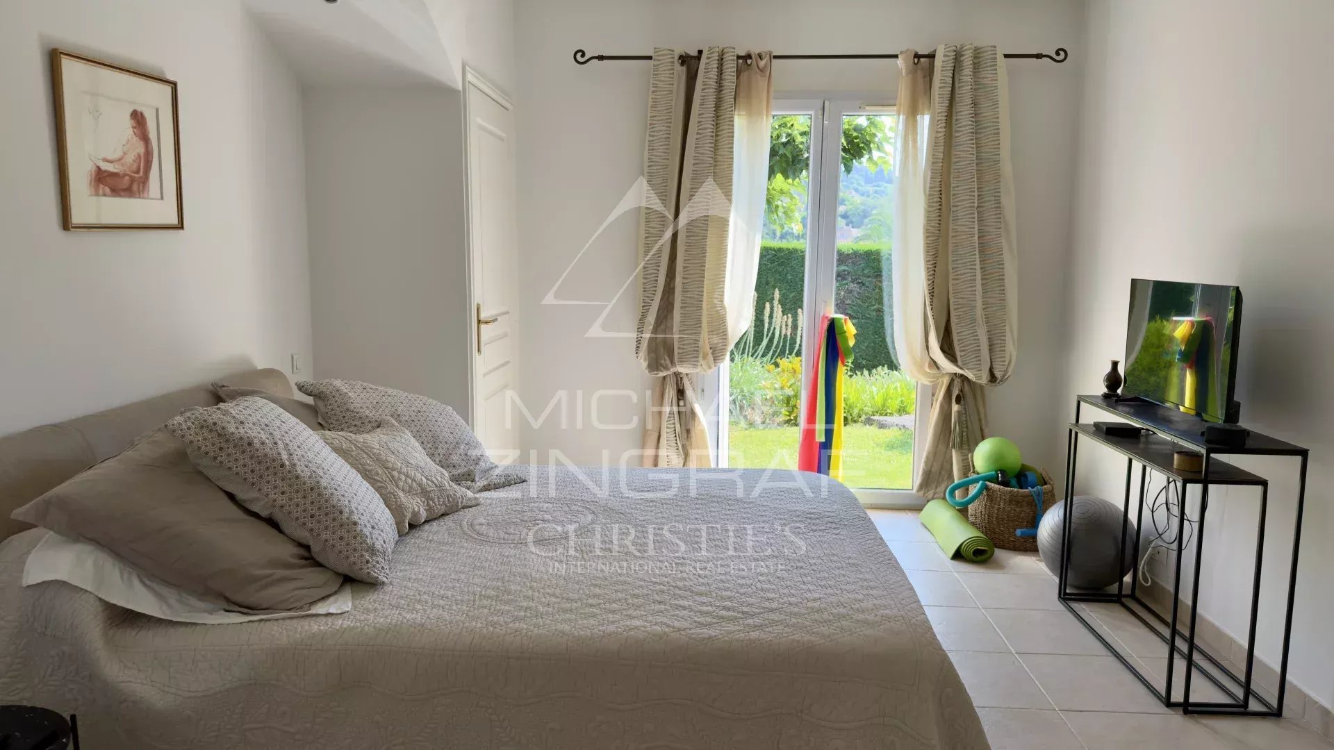 4 Bedroom Villa/Townhouse's Image 5
