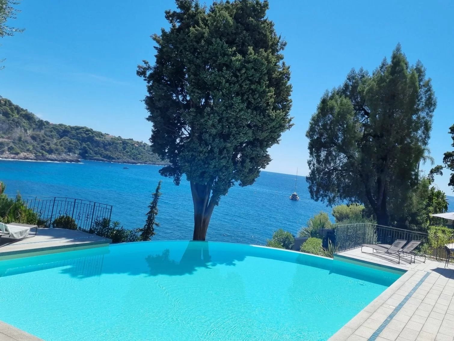 Maison avec jardin dans luxueuse copropriété