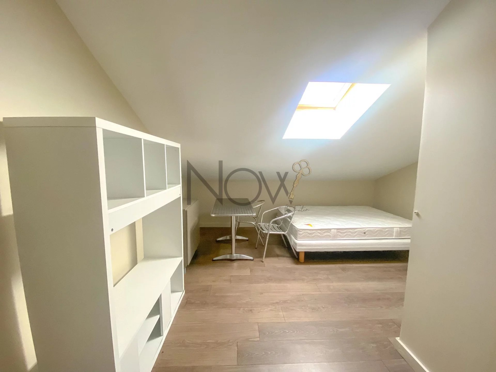 Studio meublé rénové - Intra muros