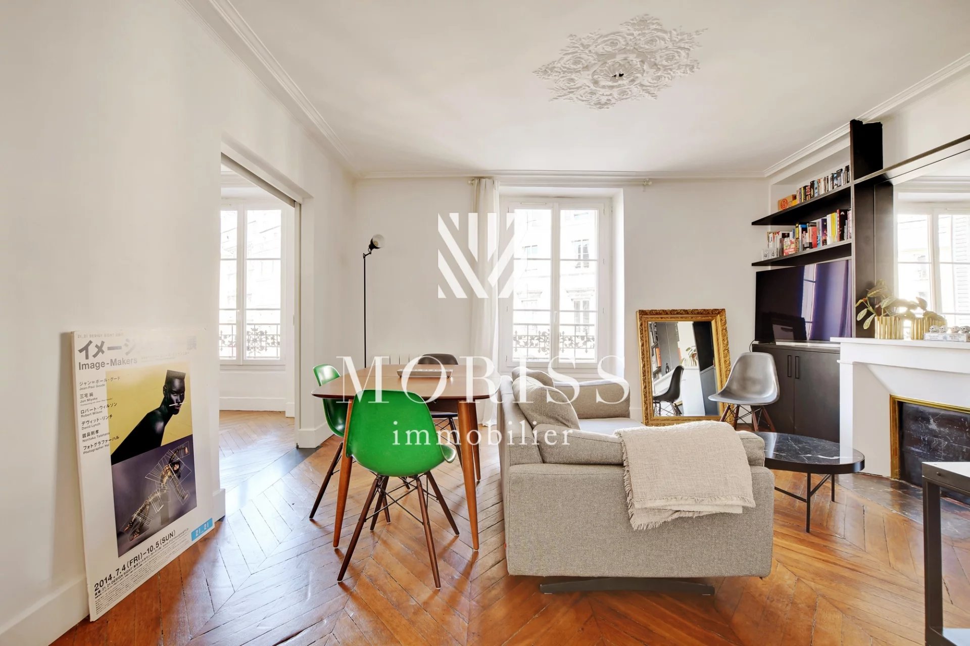 APPARTEMENT DEUX / TROIS PIÈCES - 75009 PARIS - Image Array