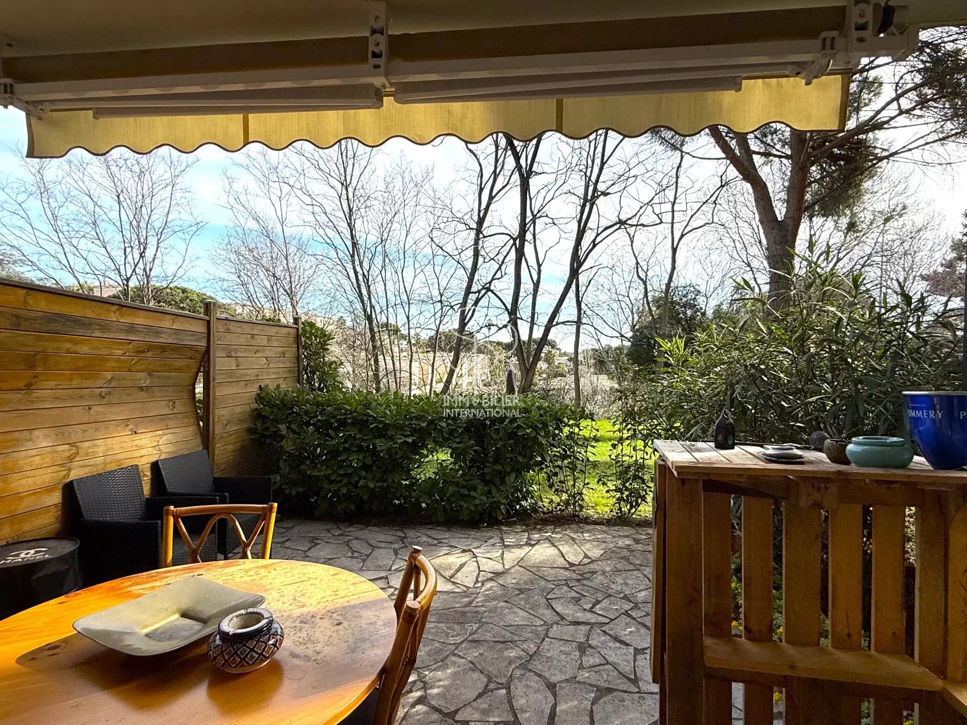 Agence immobilière de 