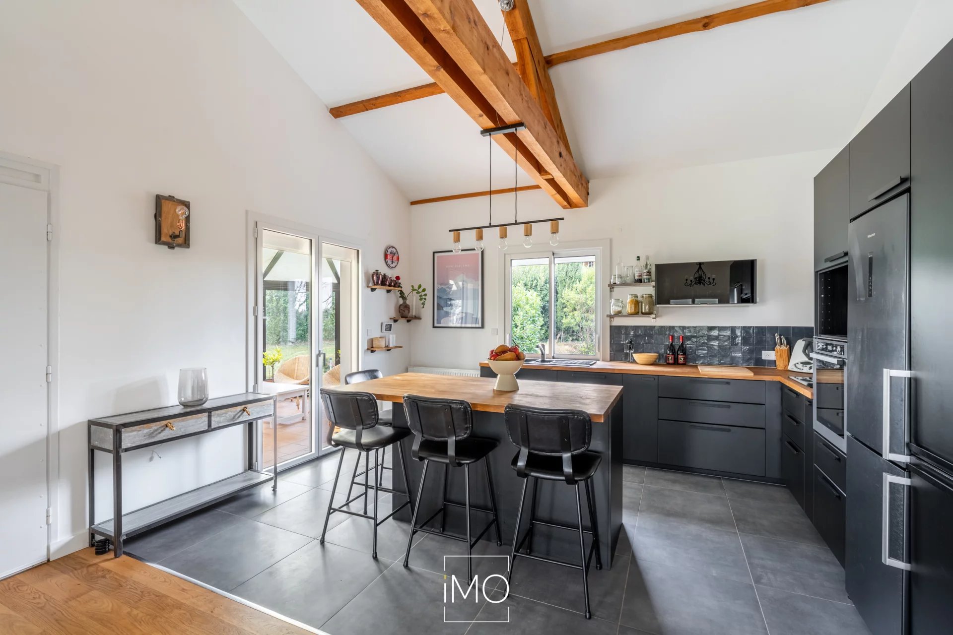 Maison de 180 m² à Morance avec piscine